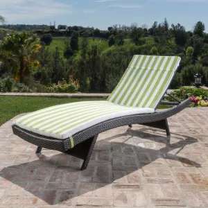Outdoor Wicker Lounge with Water Resistant Cushion - NH870003 patio chairs, outdoor seating