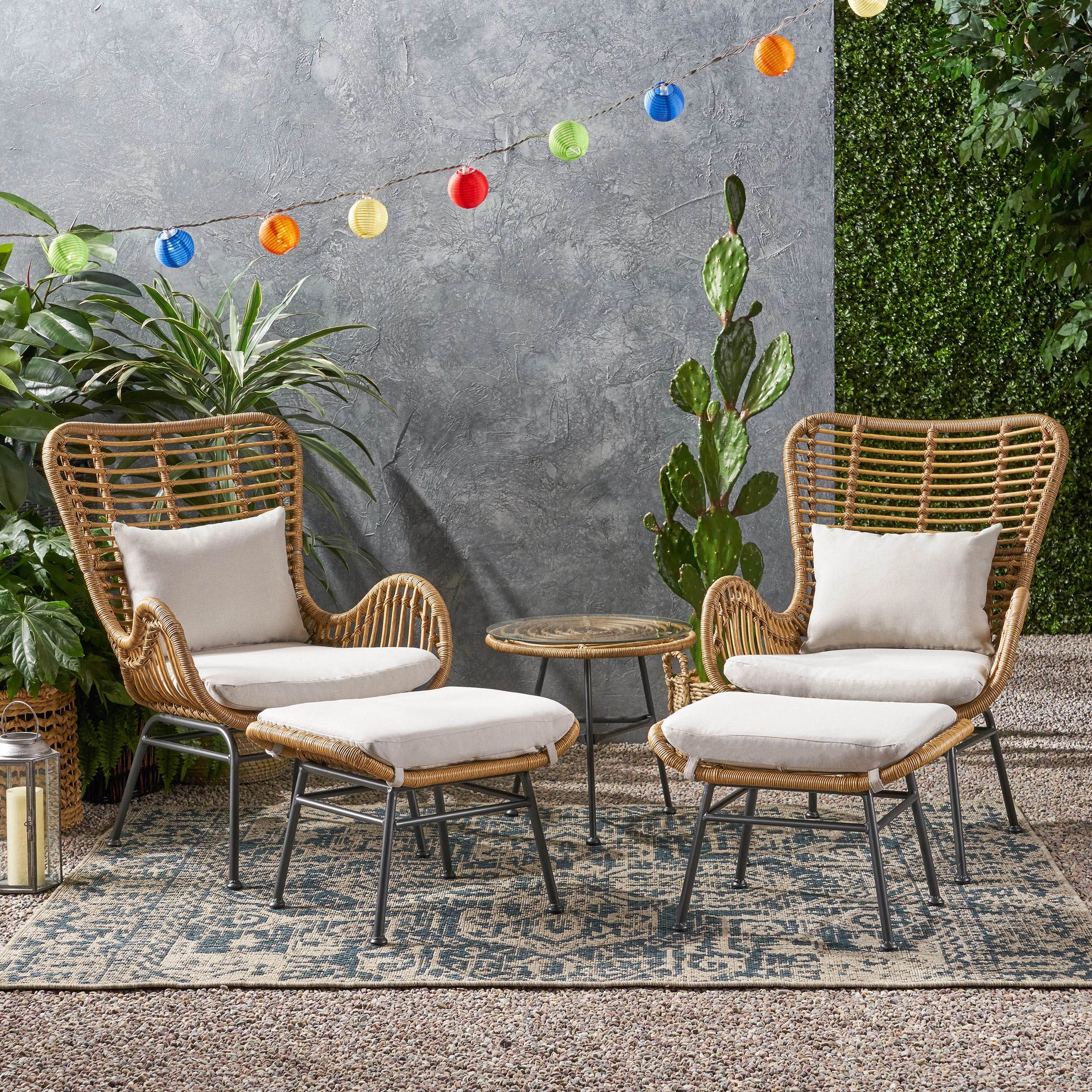 Outdoor 5 Piece Wicker Chat Set with Ottomans - NH190013