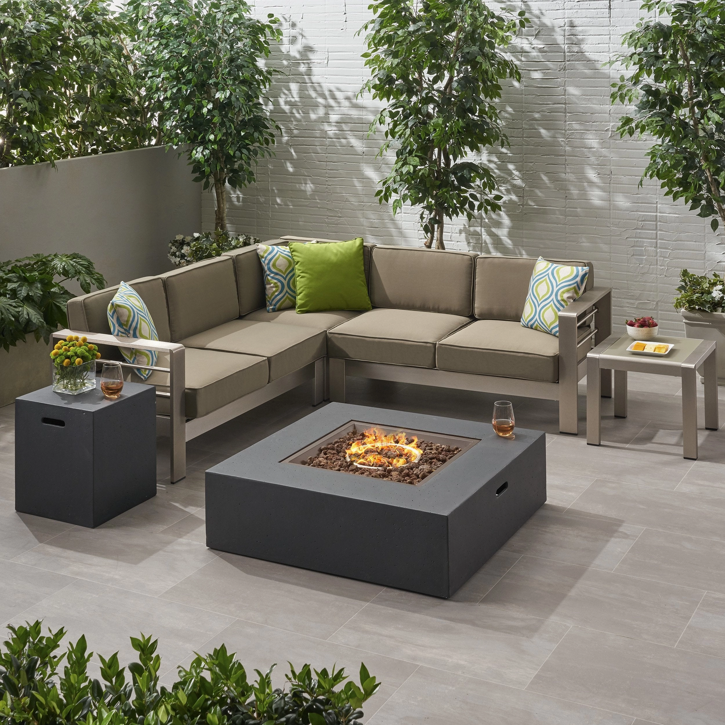 Outdoor 5 Seater Aluminum Chat Set with Fire Pit - NH485903