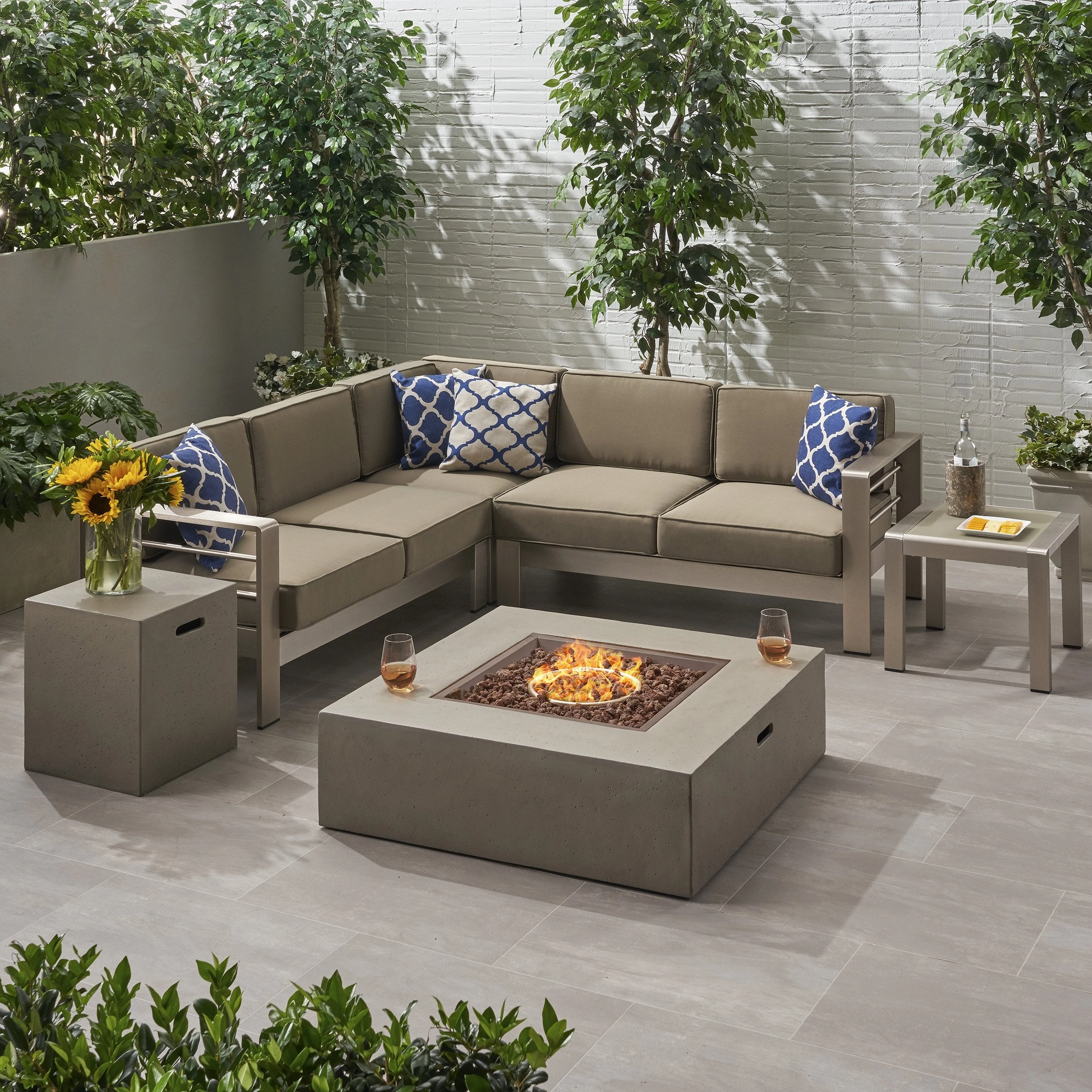 Outdoor 5 Seater Aluminum Chat Set with Fire Pit - NH485903 serving bowl, serving dish