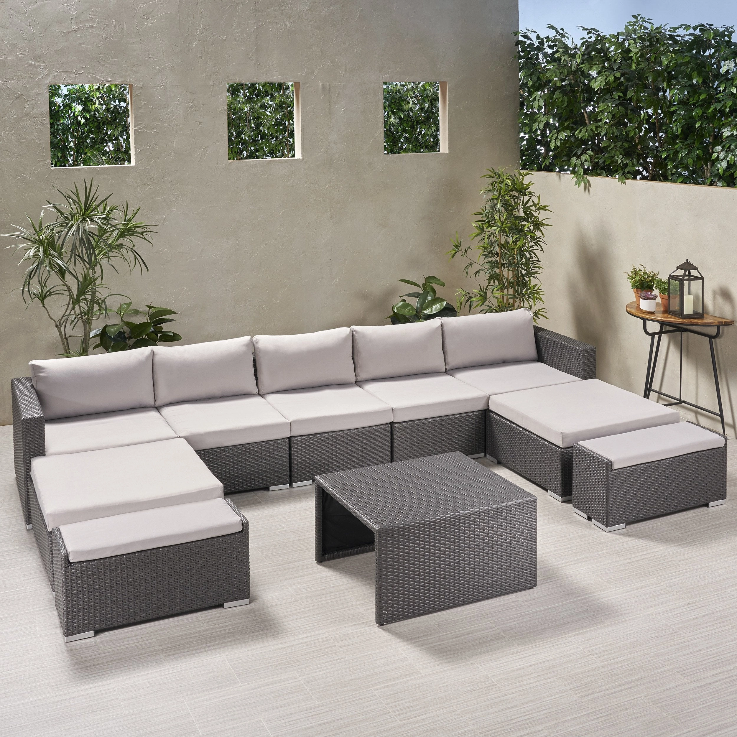 Outdoor 5 Seater U Shaped Wicker Sectional Sofa Set with Ottomans - NH569903