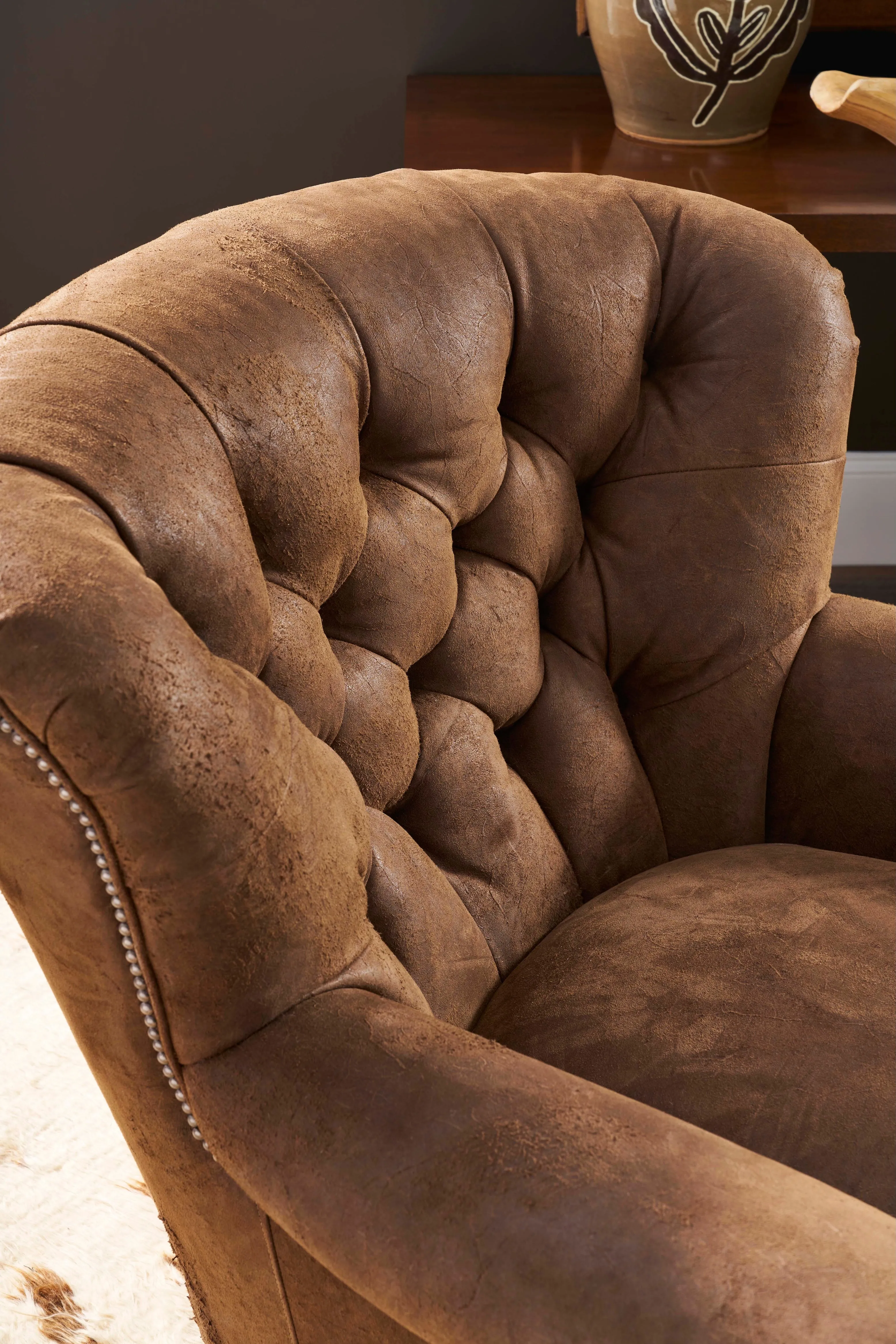 Outlaw Western Leather Tufted Chair