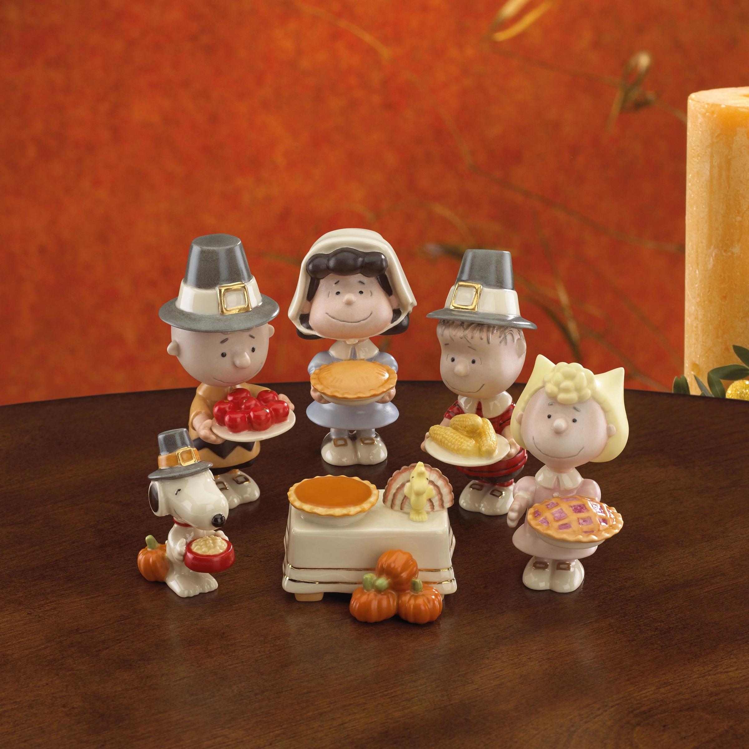Peanuts 6-Piece Thanksgiving Figurine Set