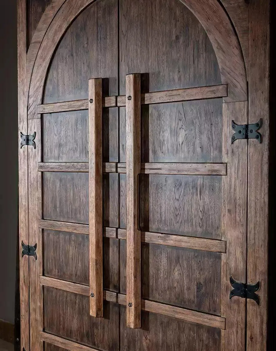 Pecky Hickory Grande Armoire