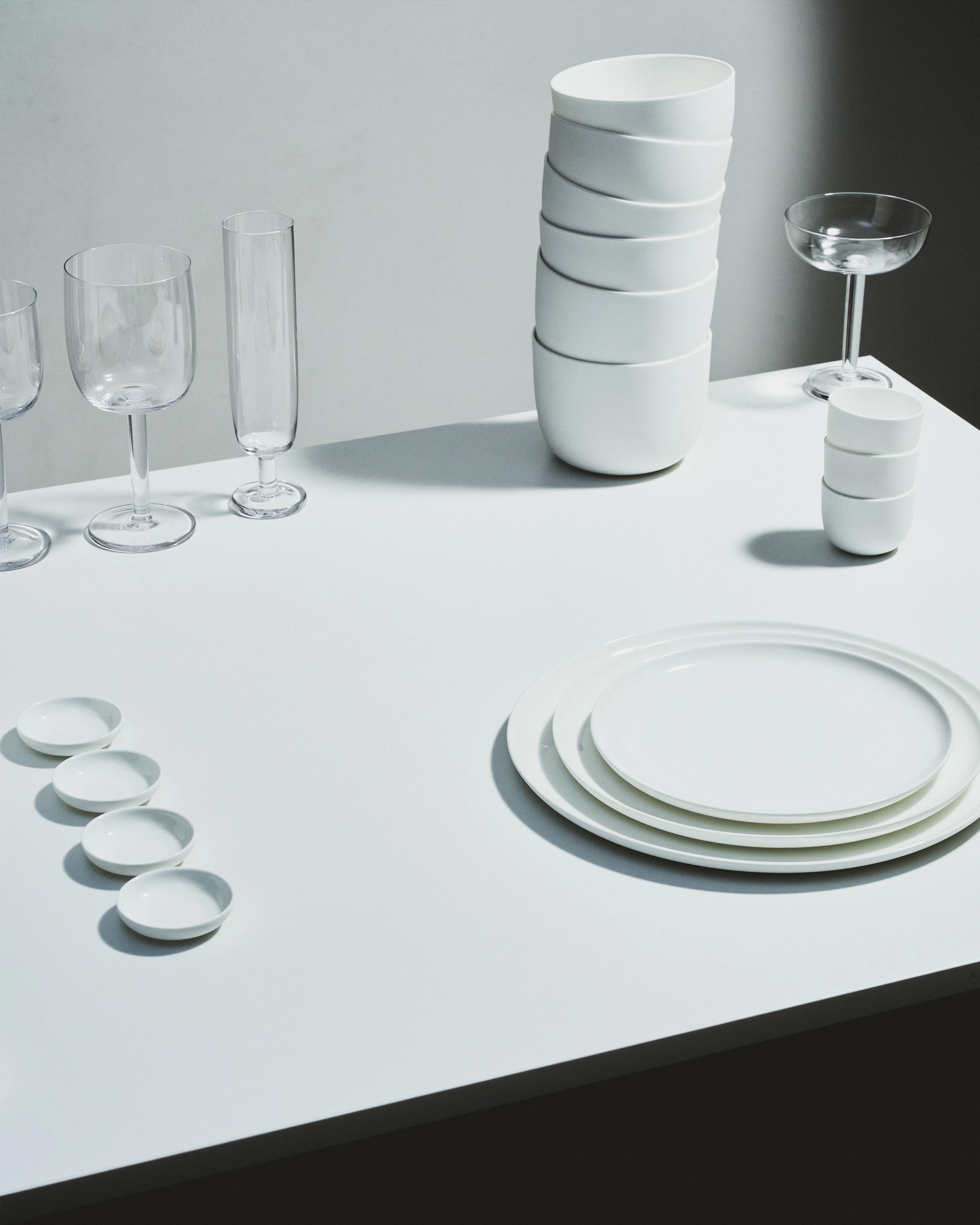 Plate low white Base