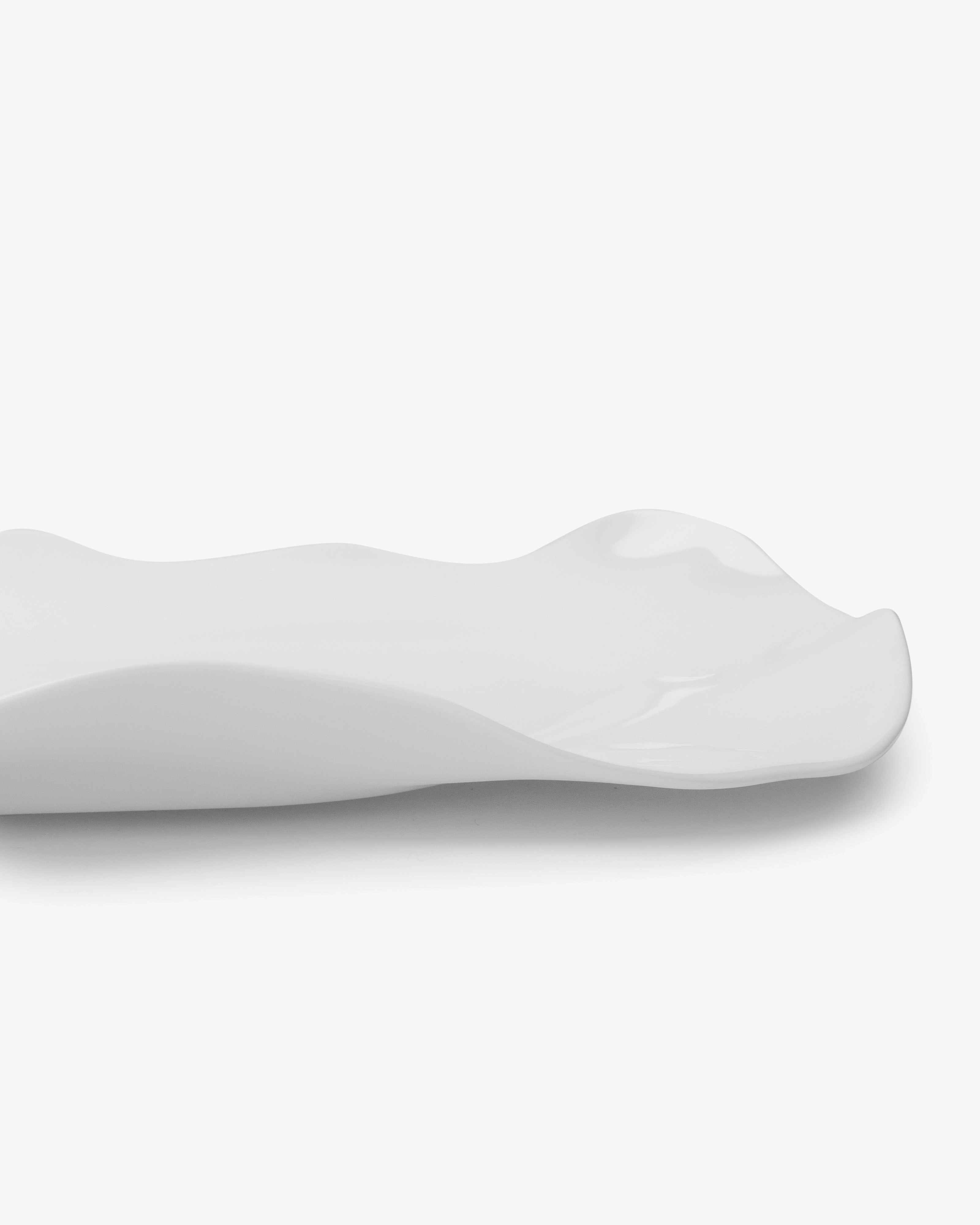 Plate oval Daenkei L white Perfect Imperfection