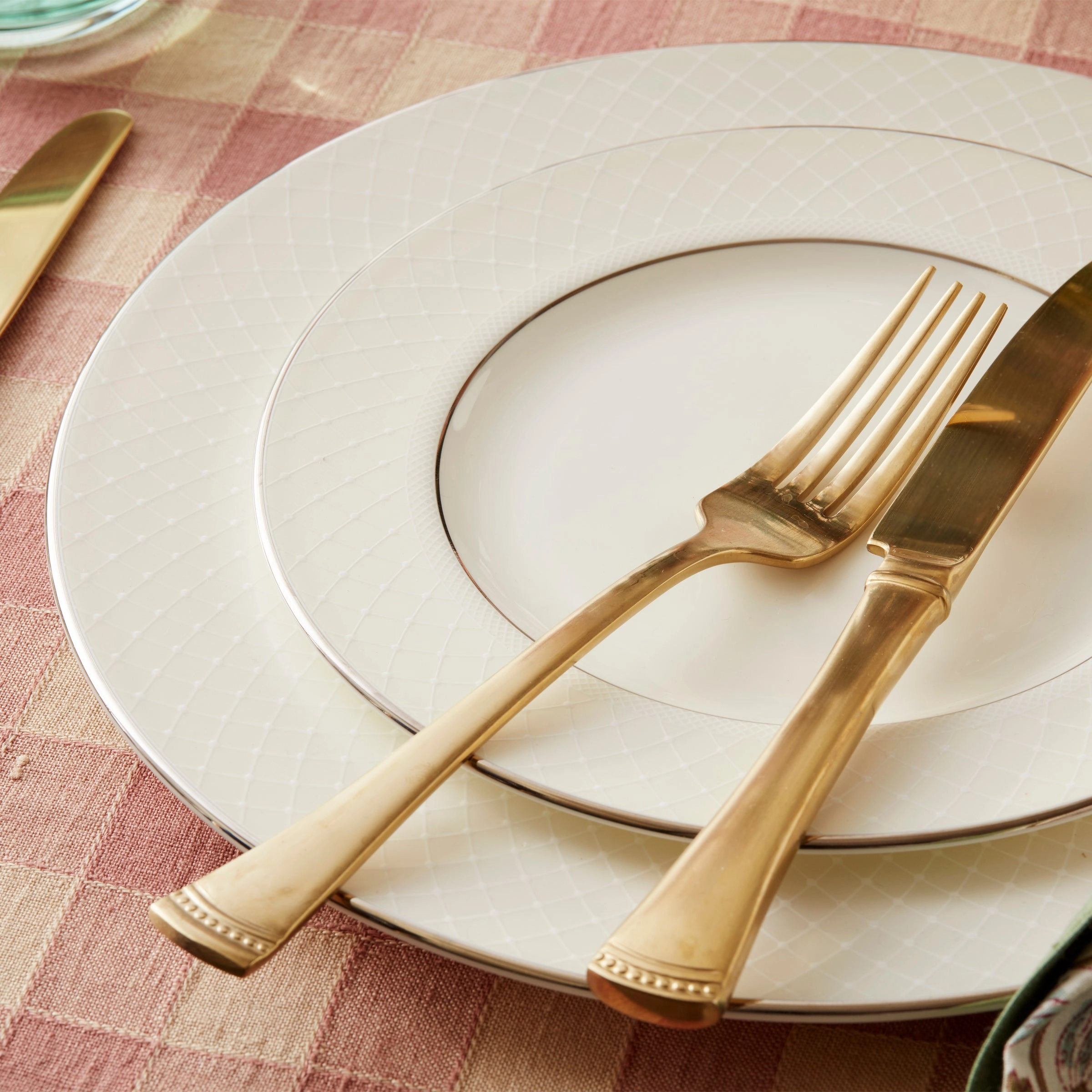 Portola Gold Satin 20 Piece Flatware Set