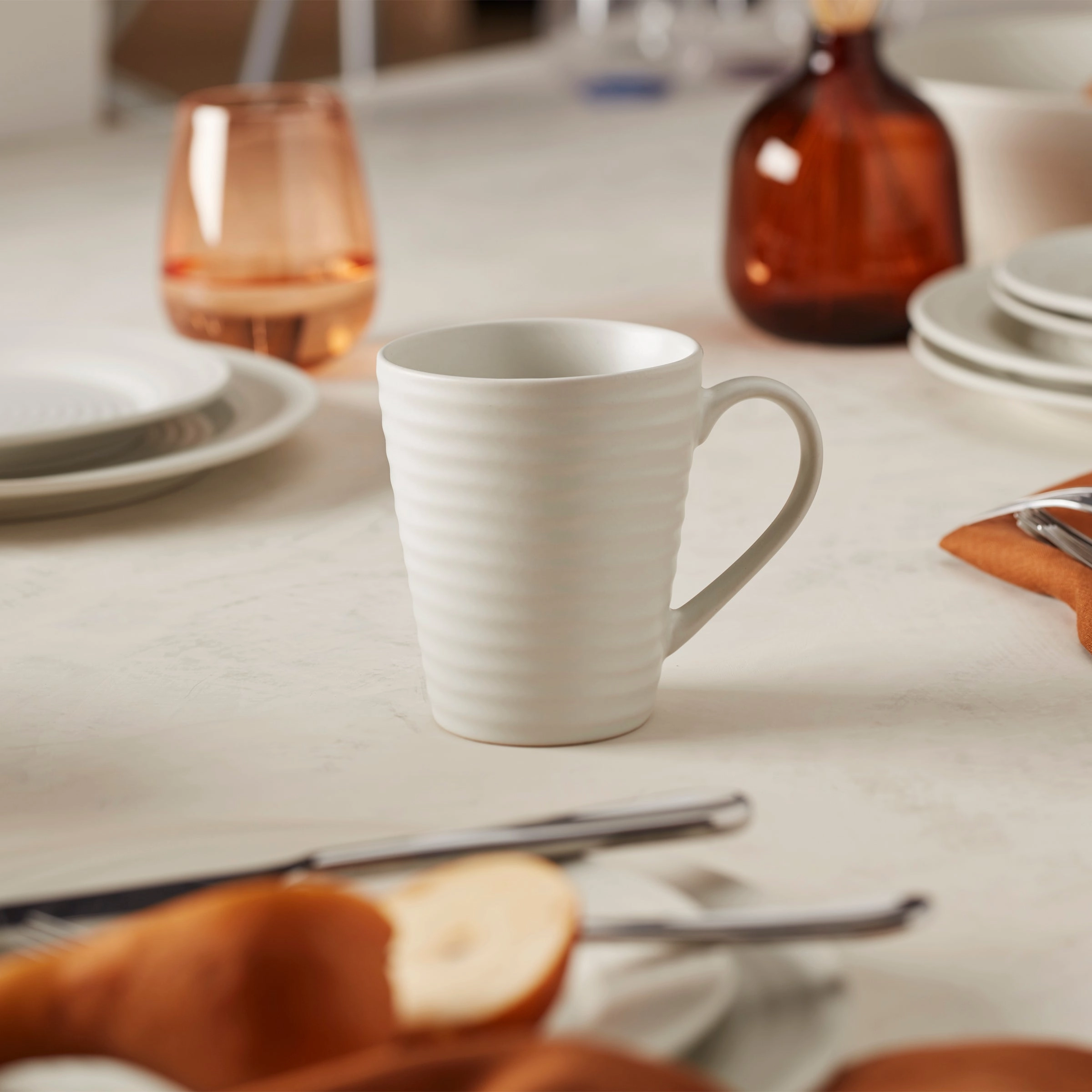 Ridge White Mugs - Set of 4