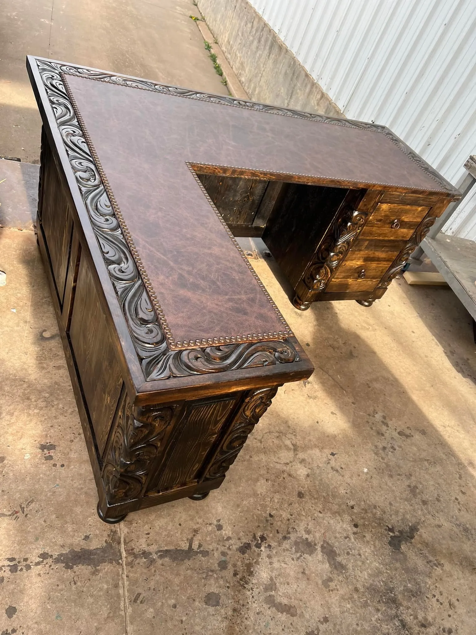 Rustic Leather Top L-Shape Desk