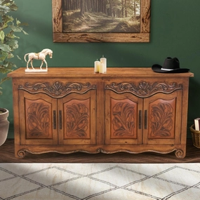 Saddler Hand Carved Sideboard glassware set, wine glass