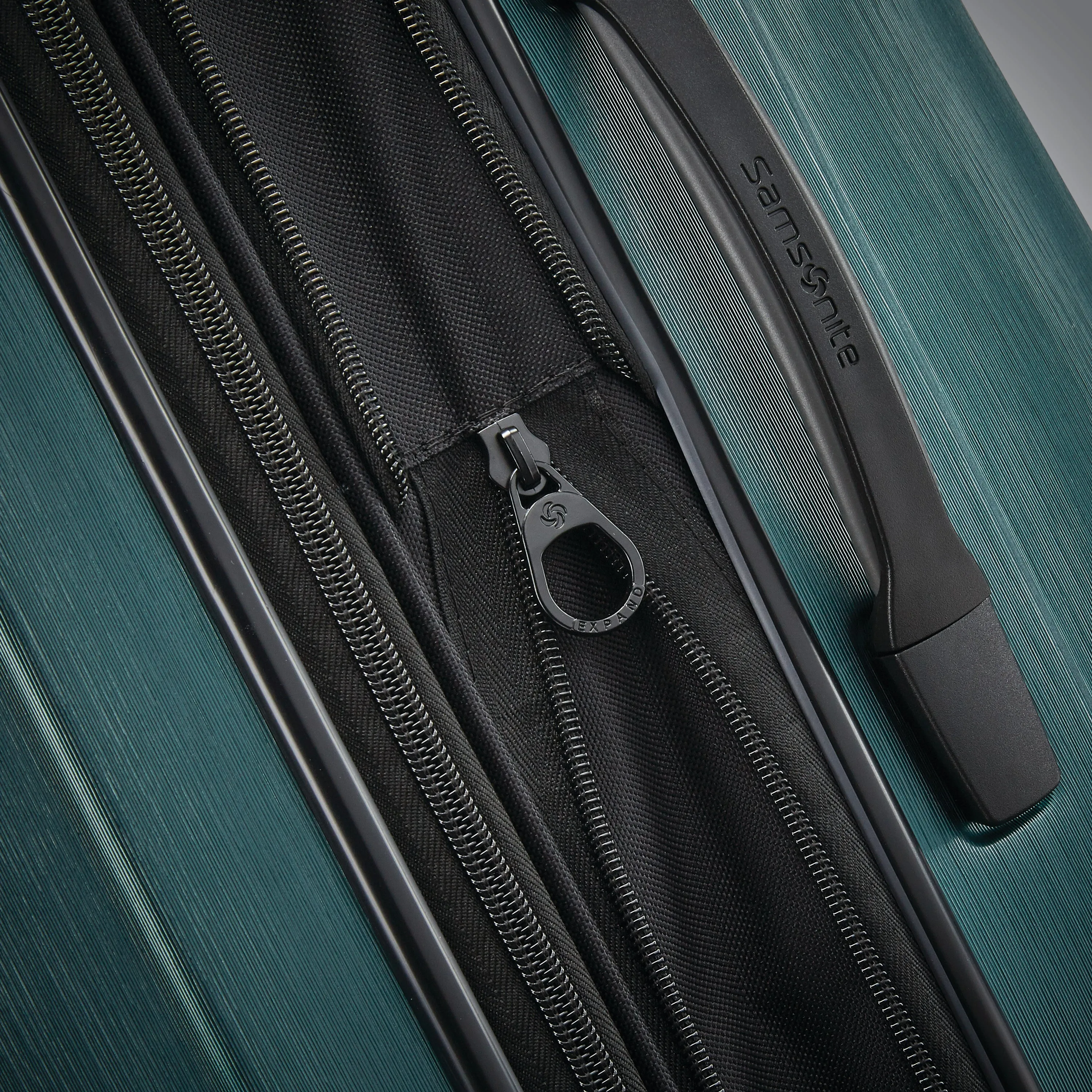 Samsonite Centric 2 Expandable Hardside Luggage with Dual Spinner Wheels Bags Samsonite