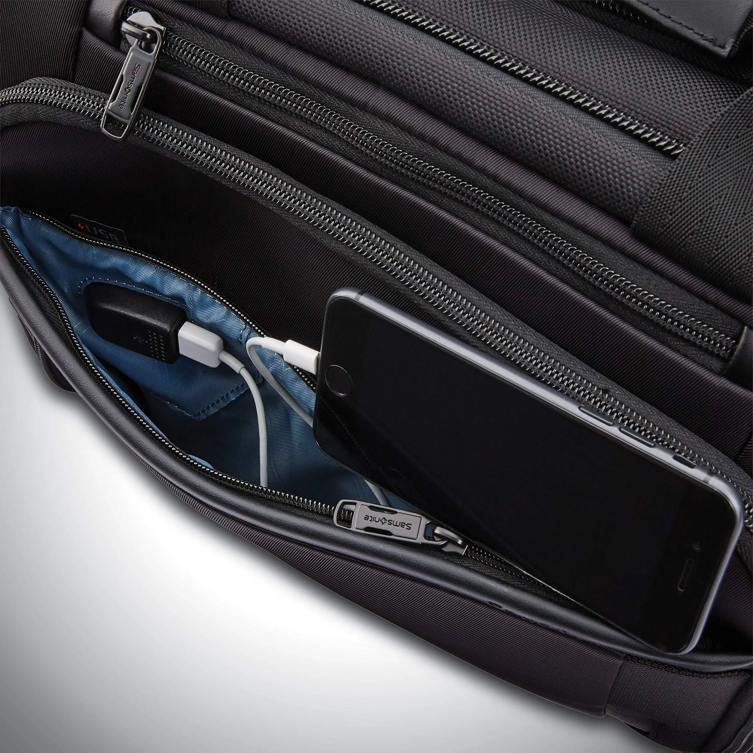 Samsonite PRO 15.6" Slim Messenger Bags Samsonite