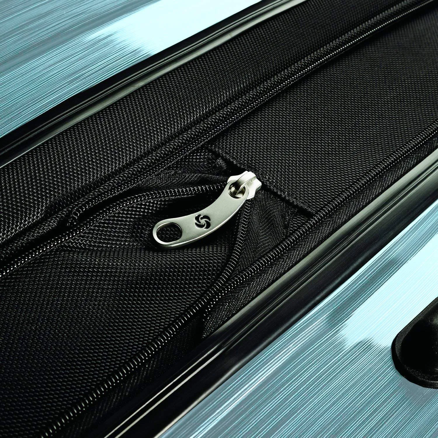Samsonite Winfield 2 24" 4-Wheel Medium Luggage Bags Samsonite