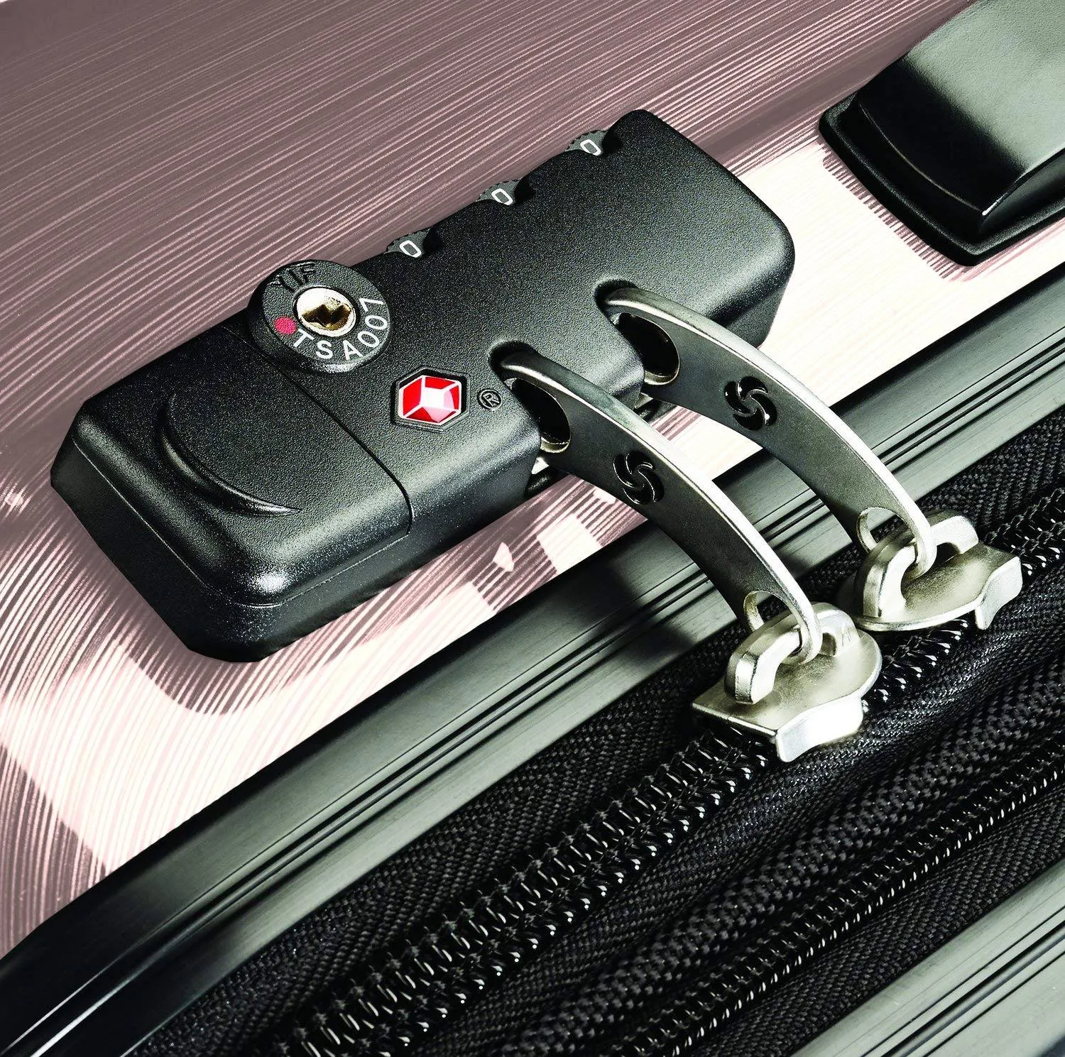Samsonite Winfield 2 24" 4-Wheel Medium Luggage Bags Samsonite