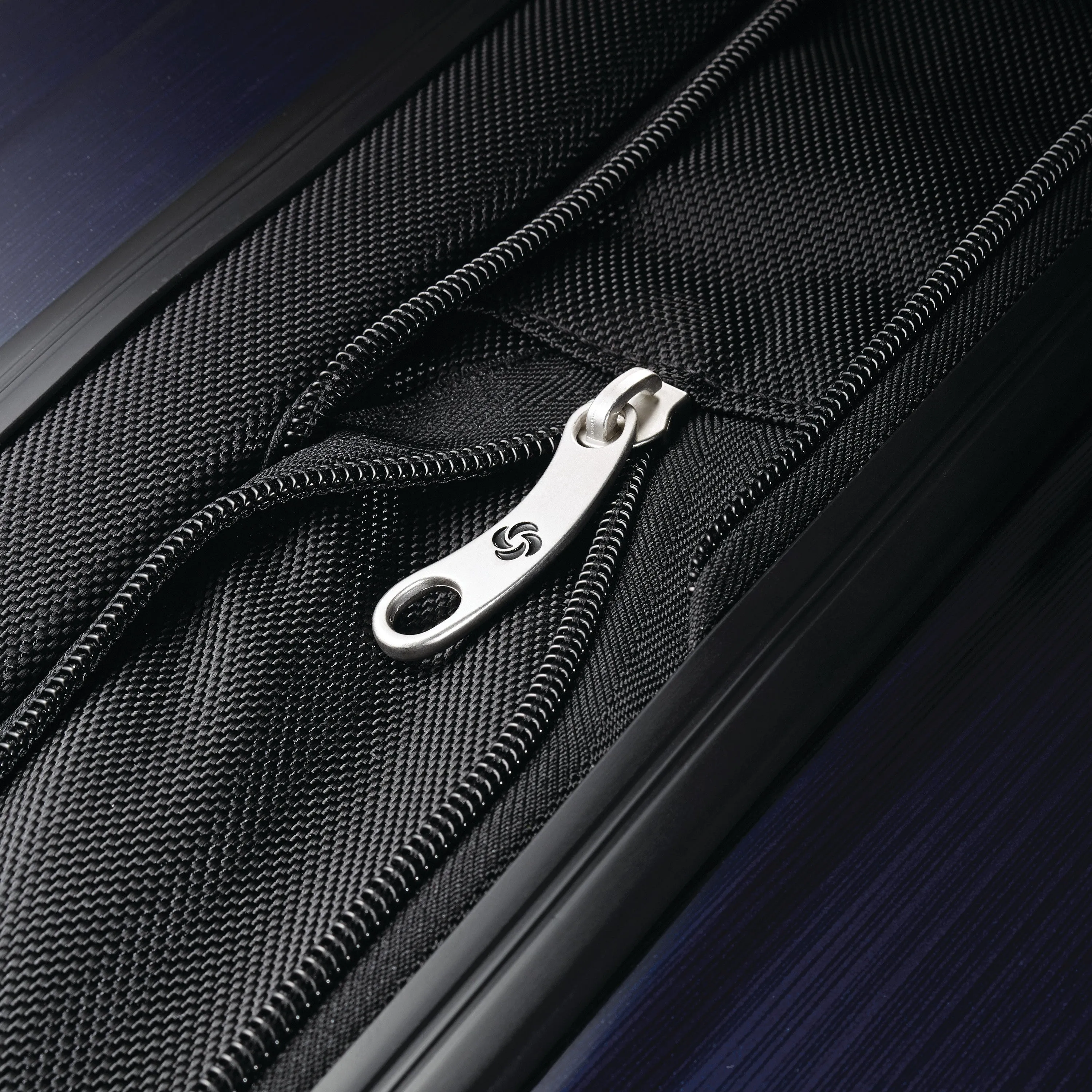 Samsonite Winfield 2 28" 4-Wheel Large Luggage Bags Samsonite