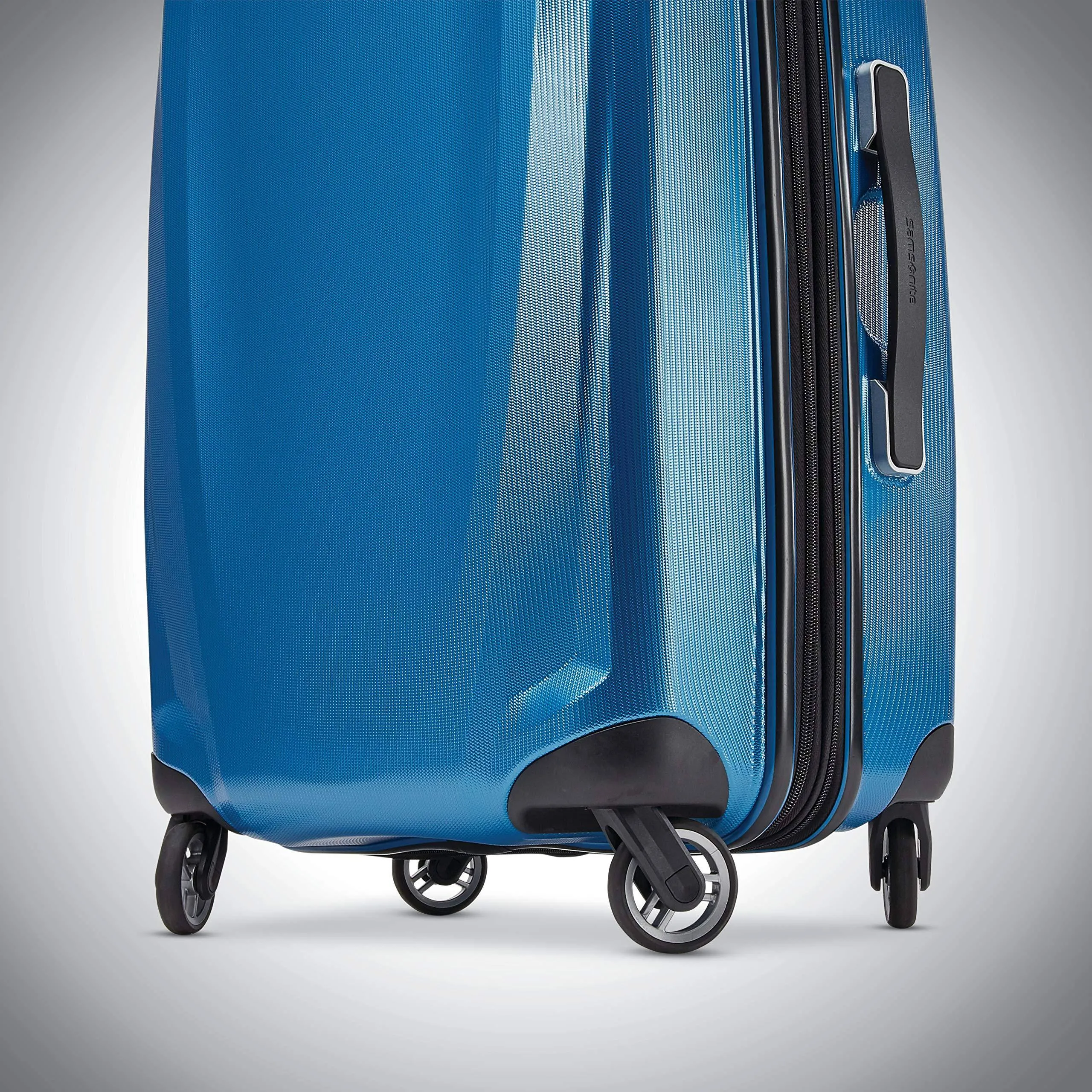 Samsonite Winfield 3 DLX Carry-On 20-Inch 4-Wheel Carry-On Luggage Bags Samsonite