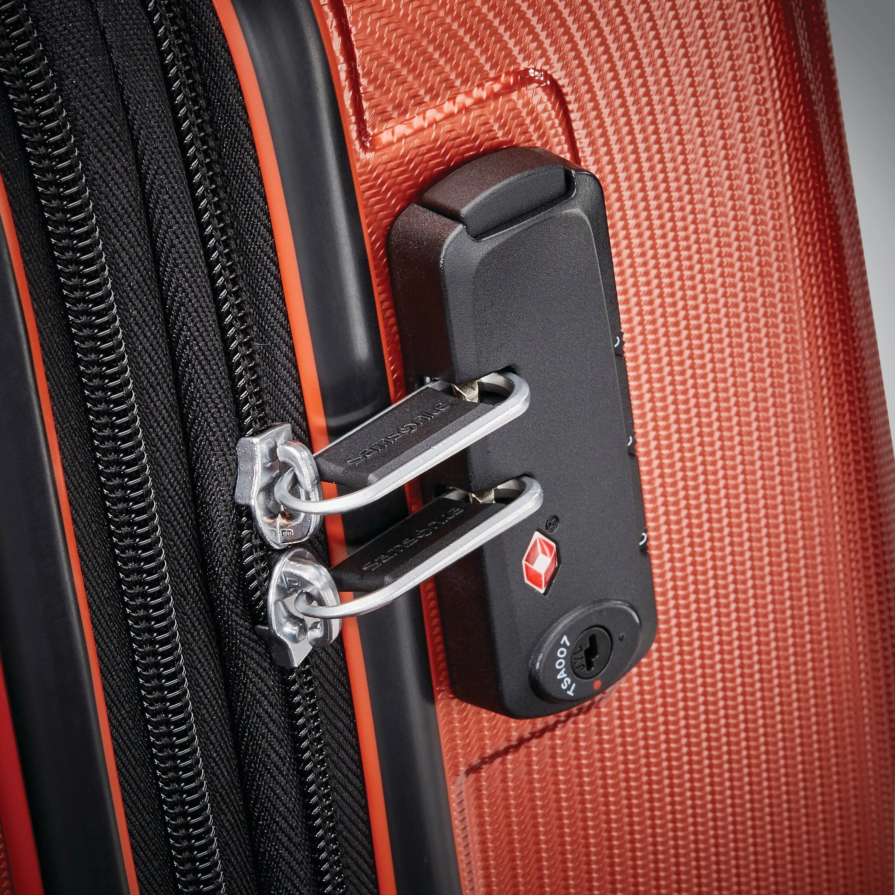 Samsonite Winfield 3 DLX Carry-On 20-Inch 4-Wheel Carry-On Luggage Bags Samsonite