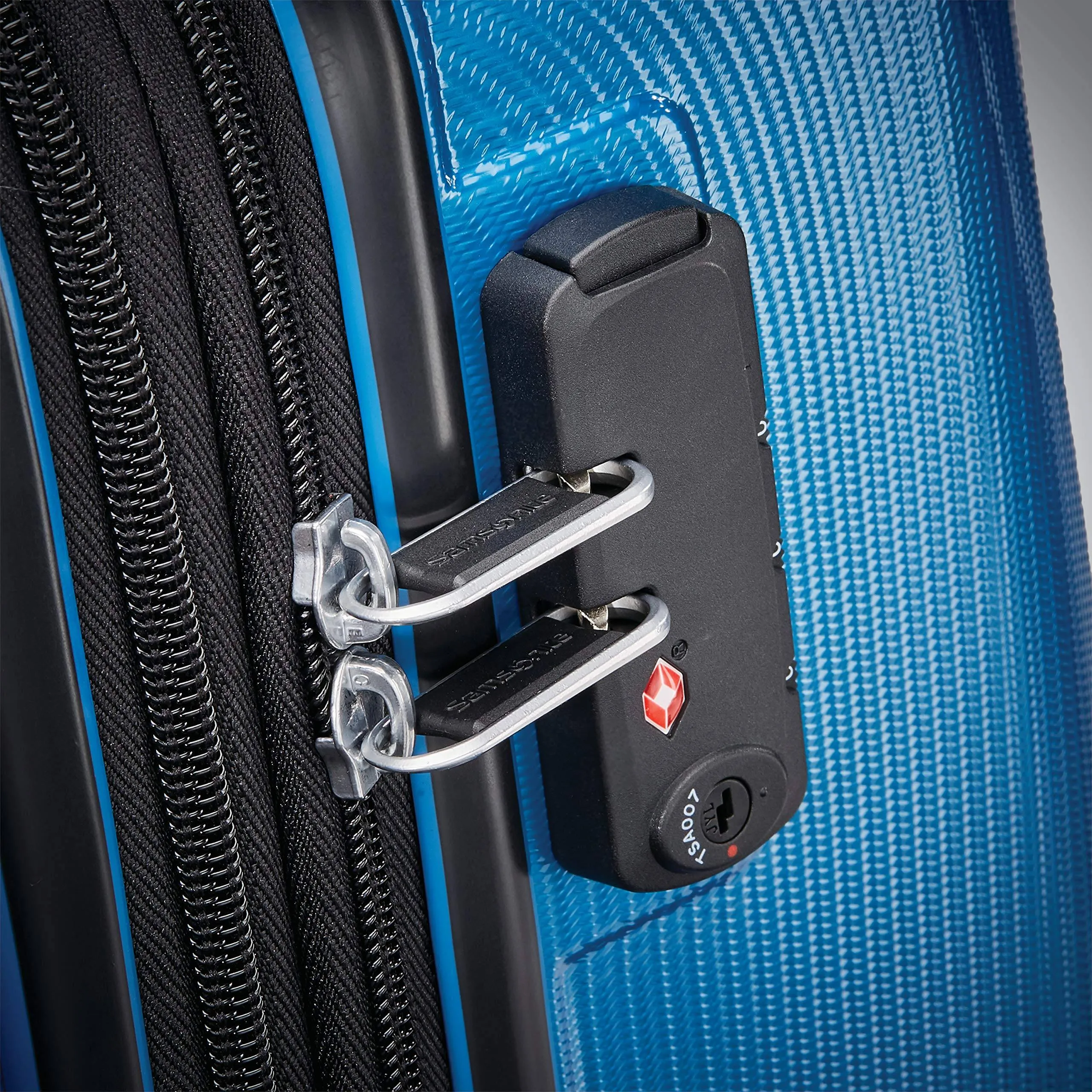 Samsonite Winfield 3 DLX Carry-On 20-Inch 4-Wheel Carry-On Luggage Bags Samsonite