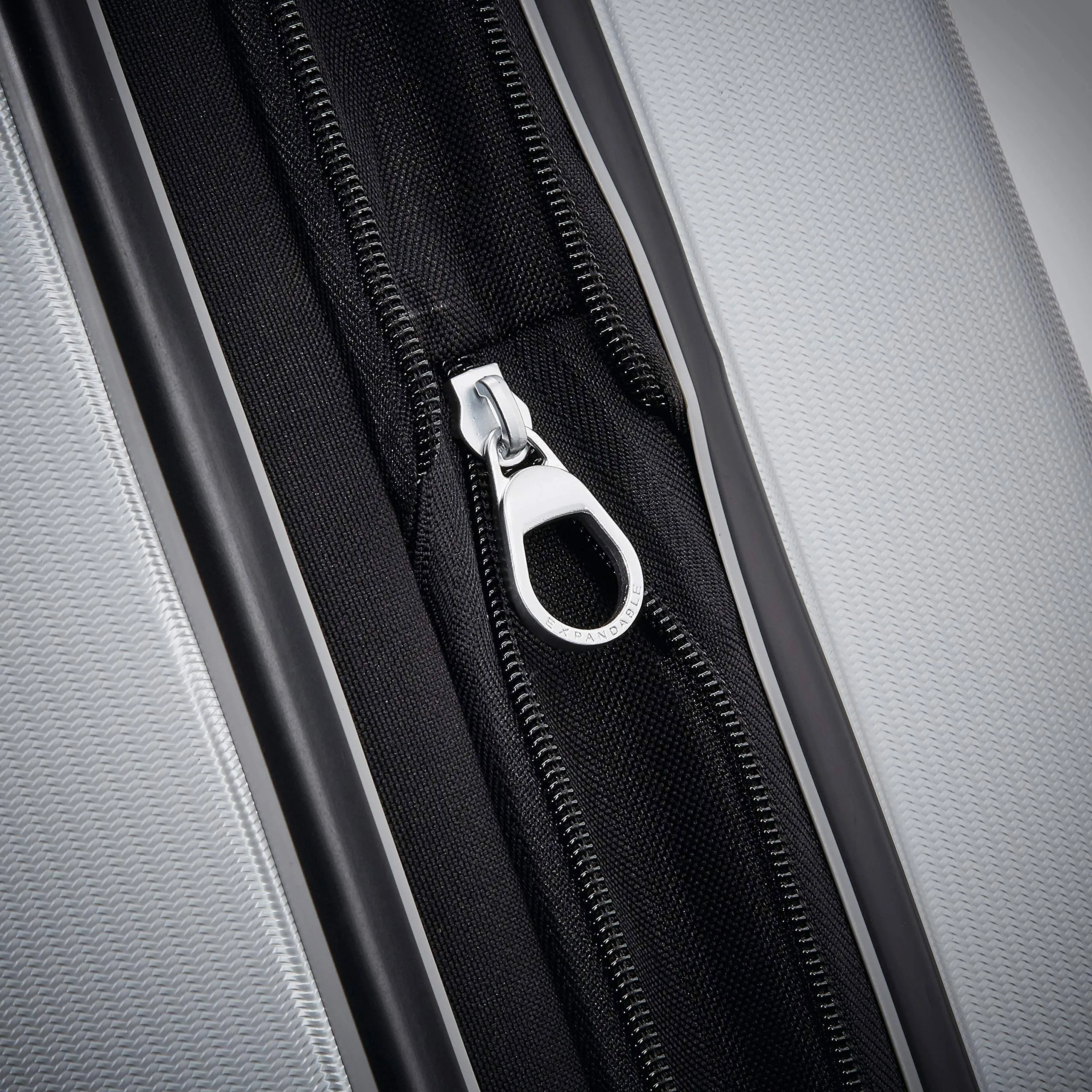 Samsonite Winfield 3 DLX Checked-Large 28-Inch 4-Wheel Large Luggage Bags Samsonite