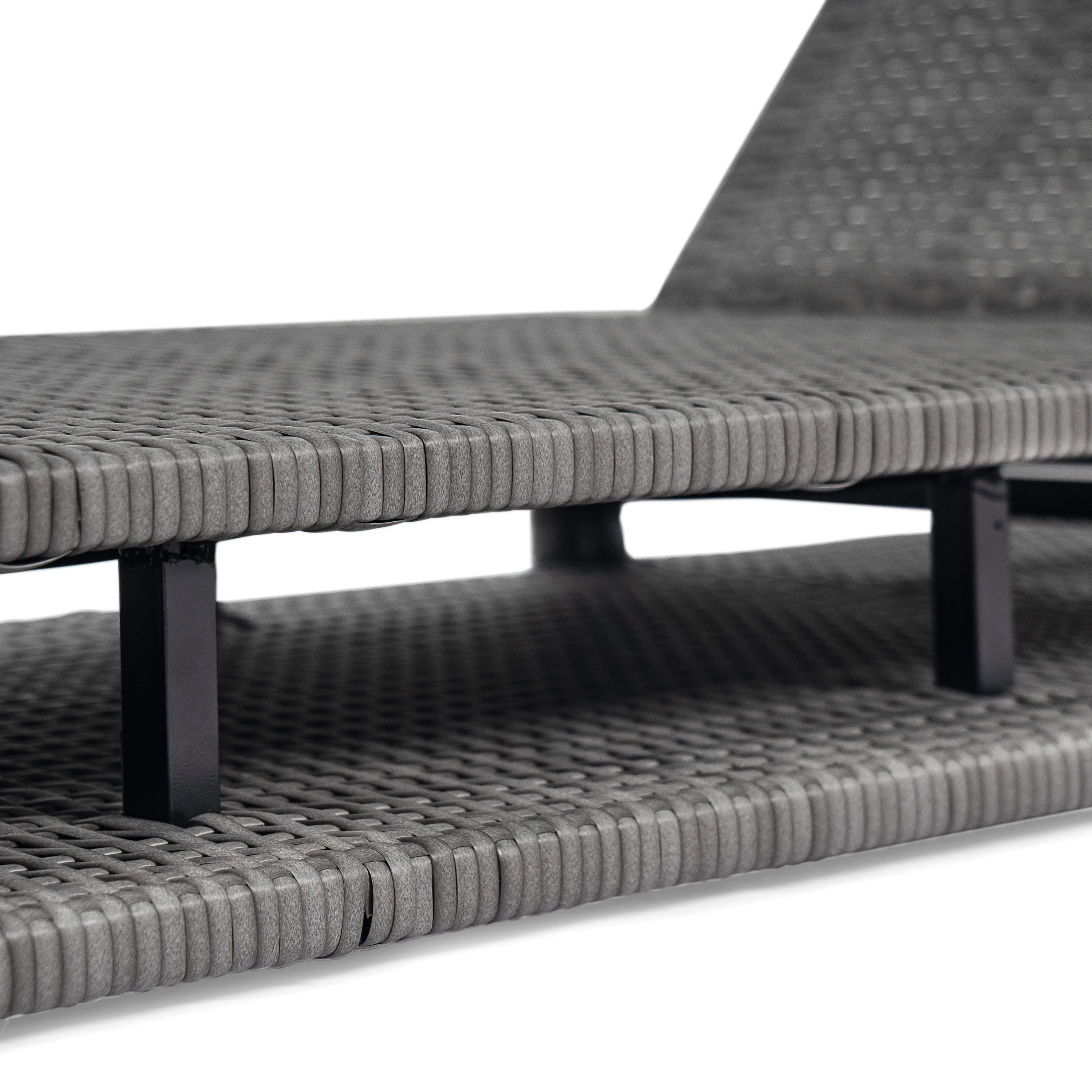 Sancty Outdoor PE Rattan Chaise Lounge