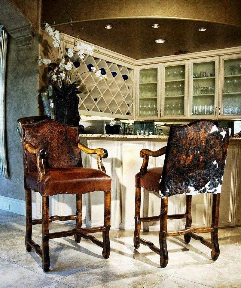 Santa Ana Wide Western Bar Chairs glassware set, wine glass