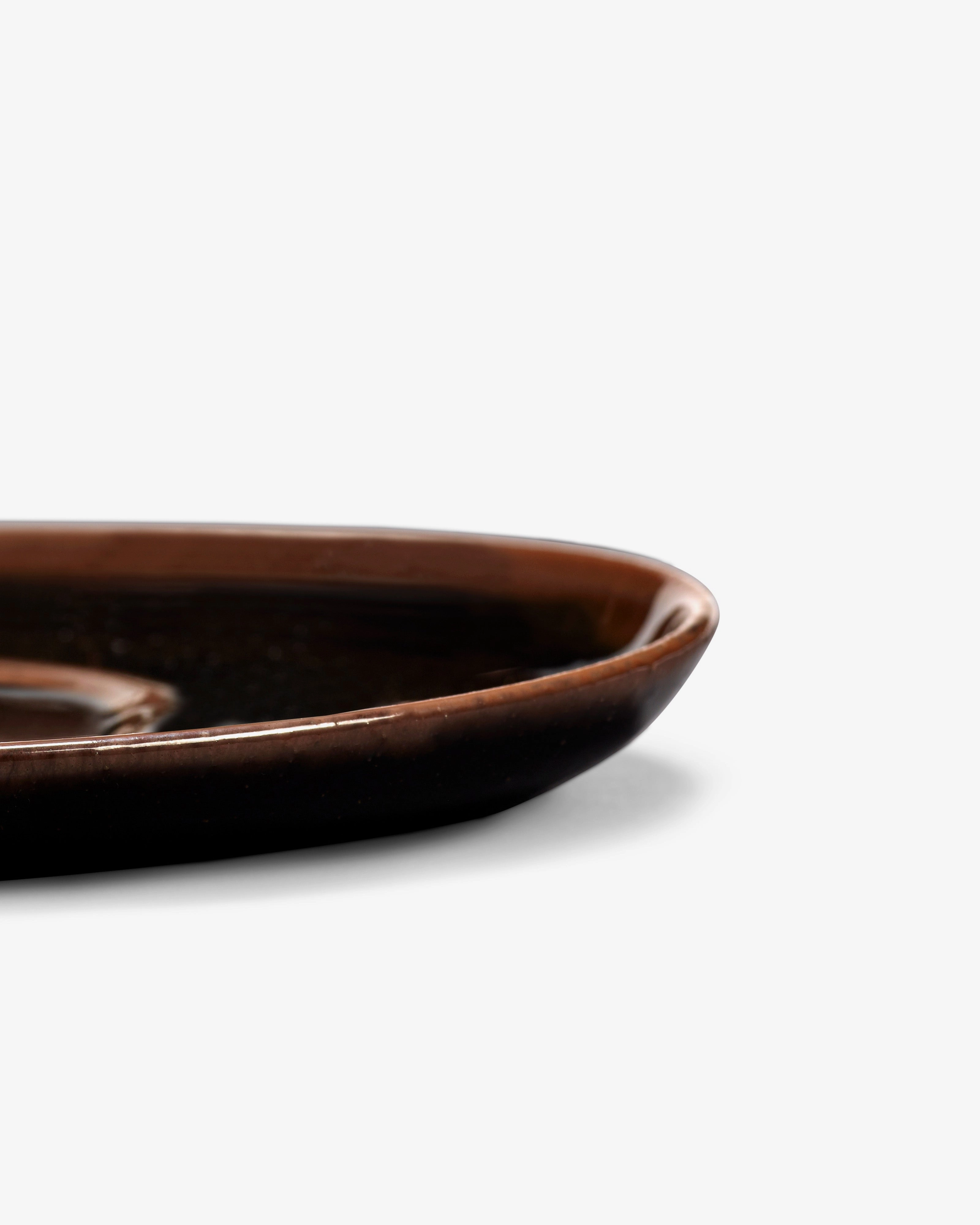 Saucer for  coffee cup dark brown Out of lines