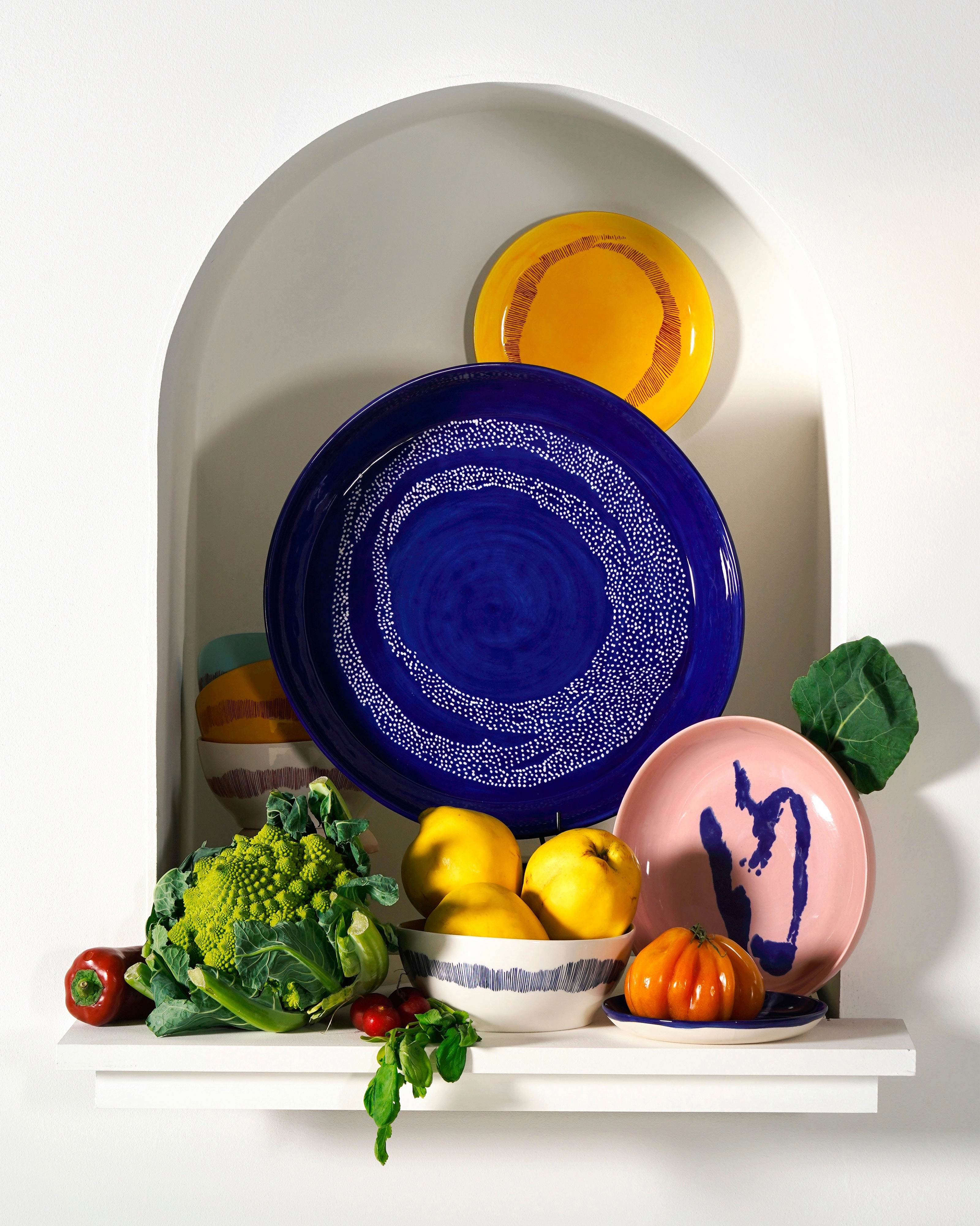 Serving plate M dark blue - white Feast
