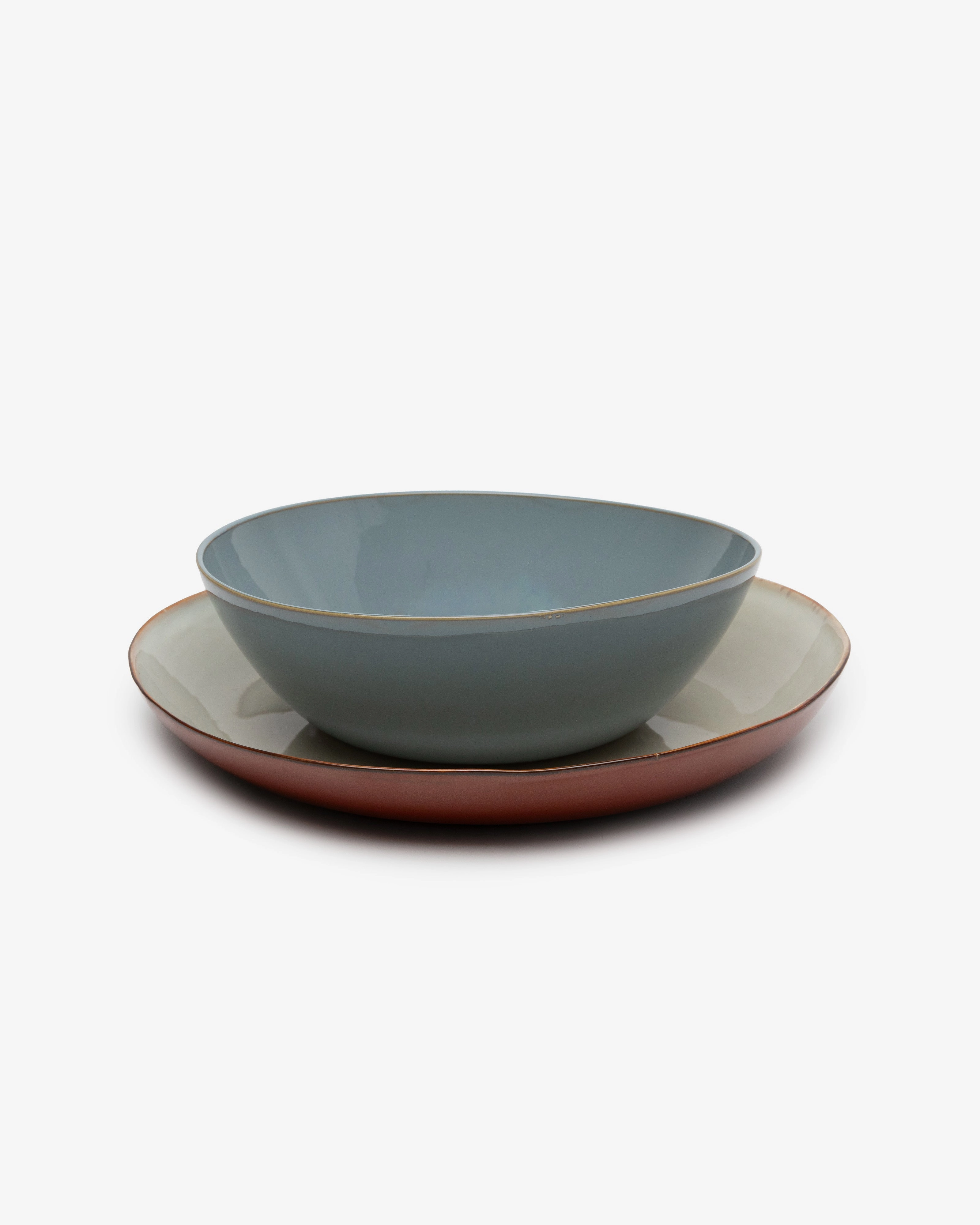 Serving plate misty gray/rust Terres de rves