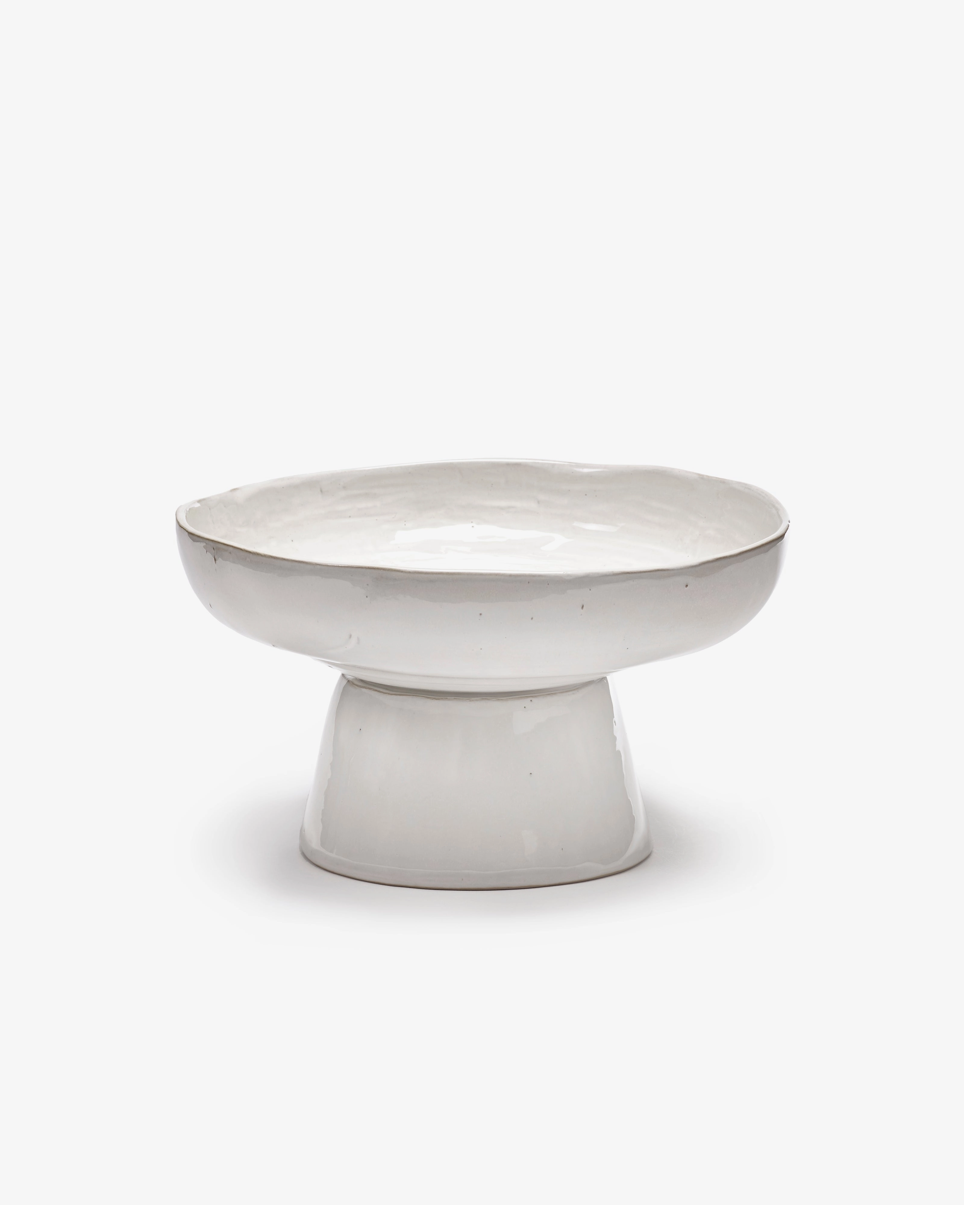 Serving plate on foot off-white La Mre