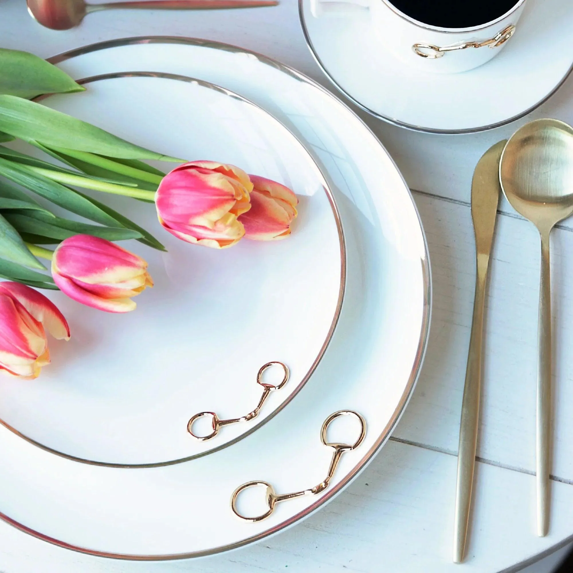 Snaffle Bit Gold Dinner Plate