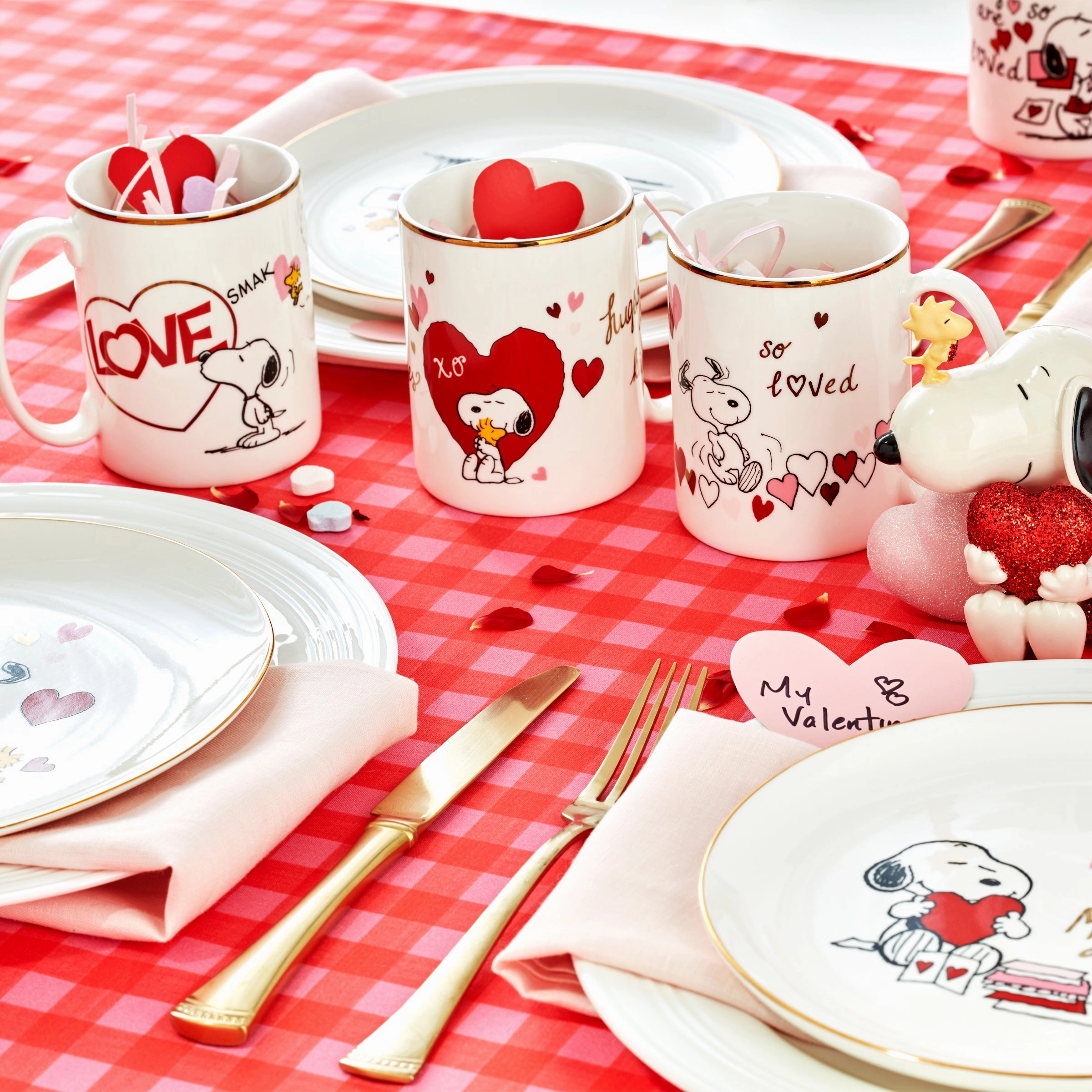 Snoopy Valentine's Day Mugs - Set of 4