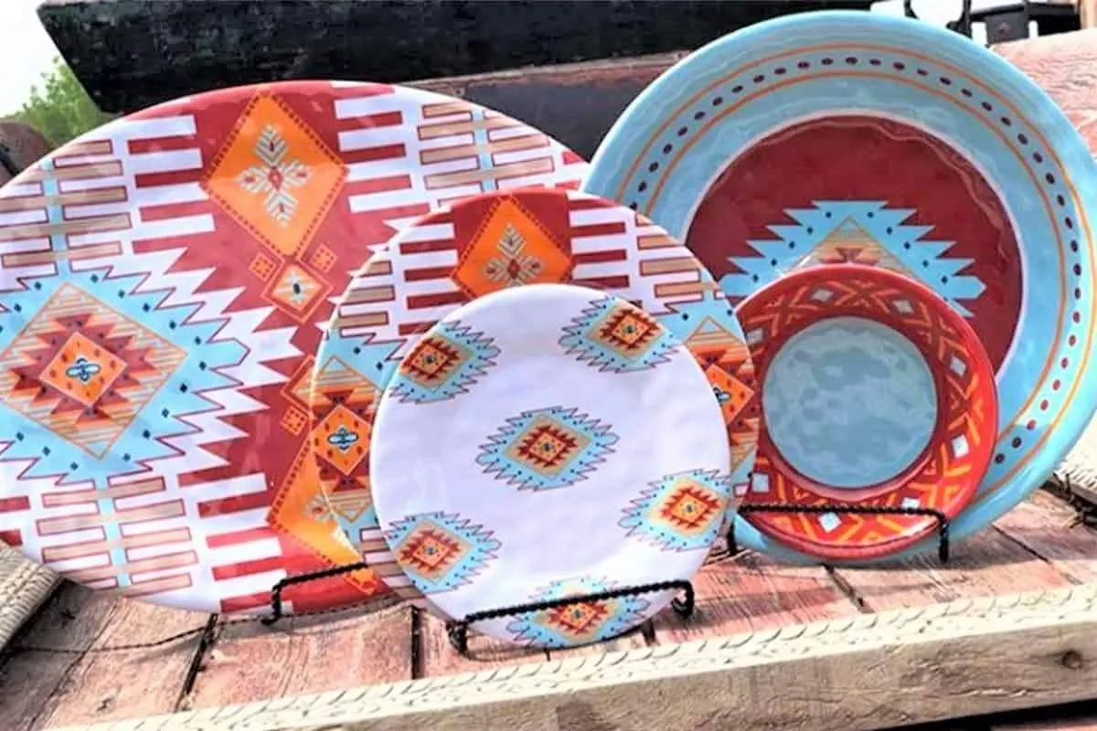 Southwestern Melamine Dish Set 14- PC