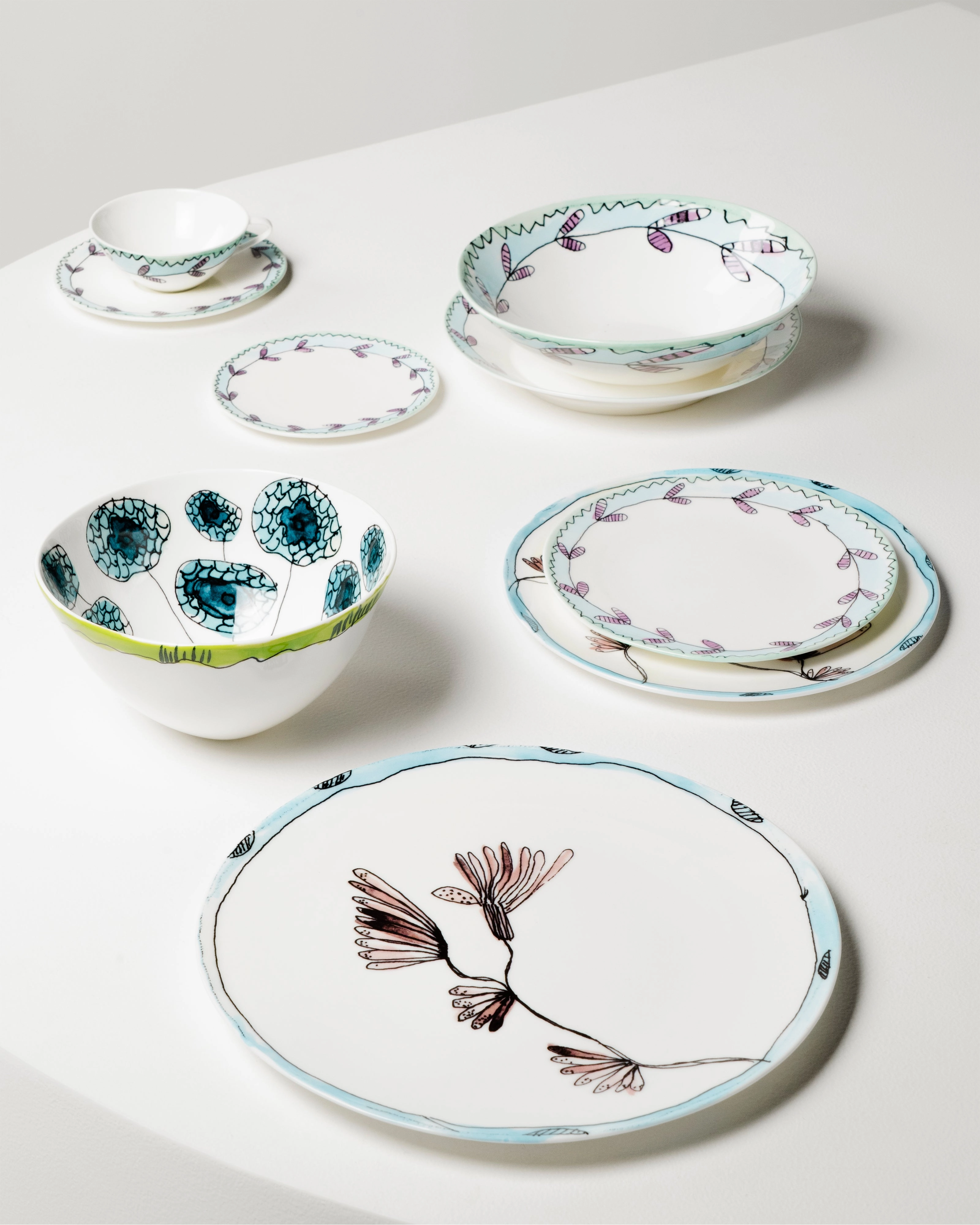 Starter plate Blossom milk Midnight Flowers