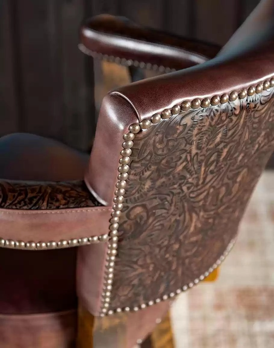 Swivel Western Bar Stool