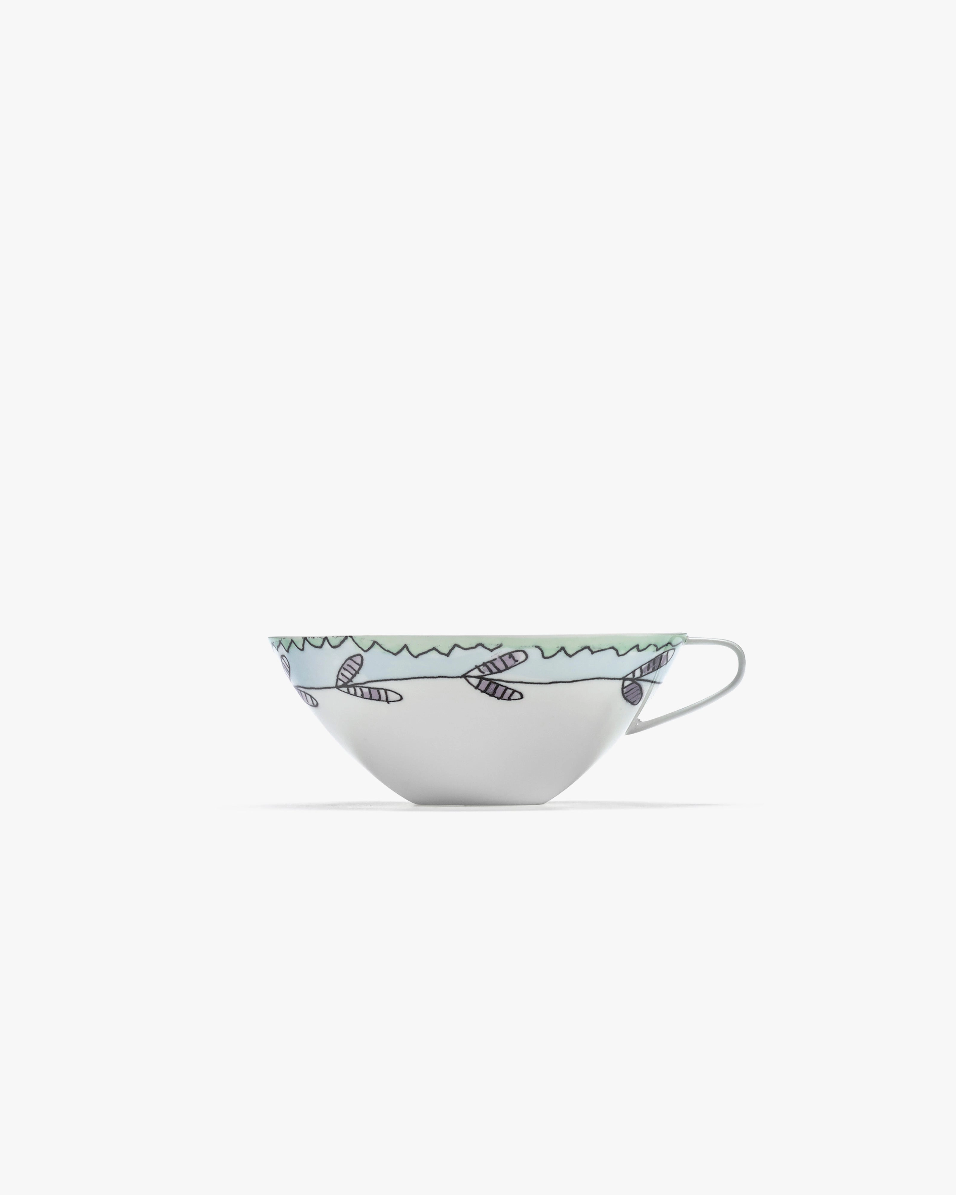 Tea cup Blossom milk Midnight Flowers