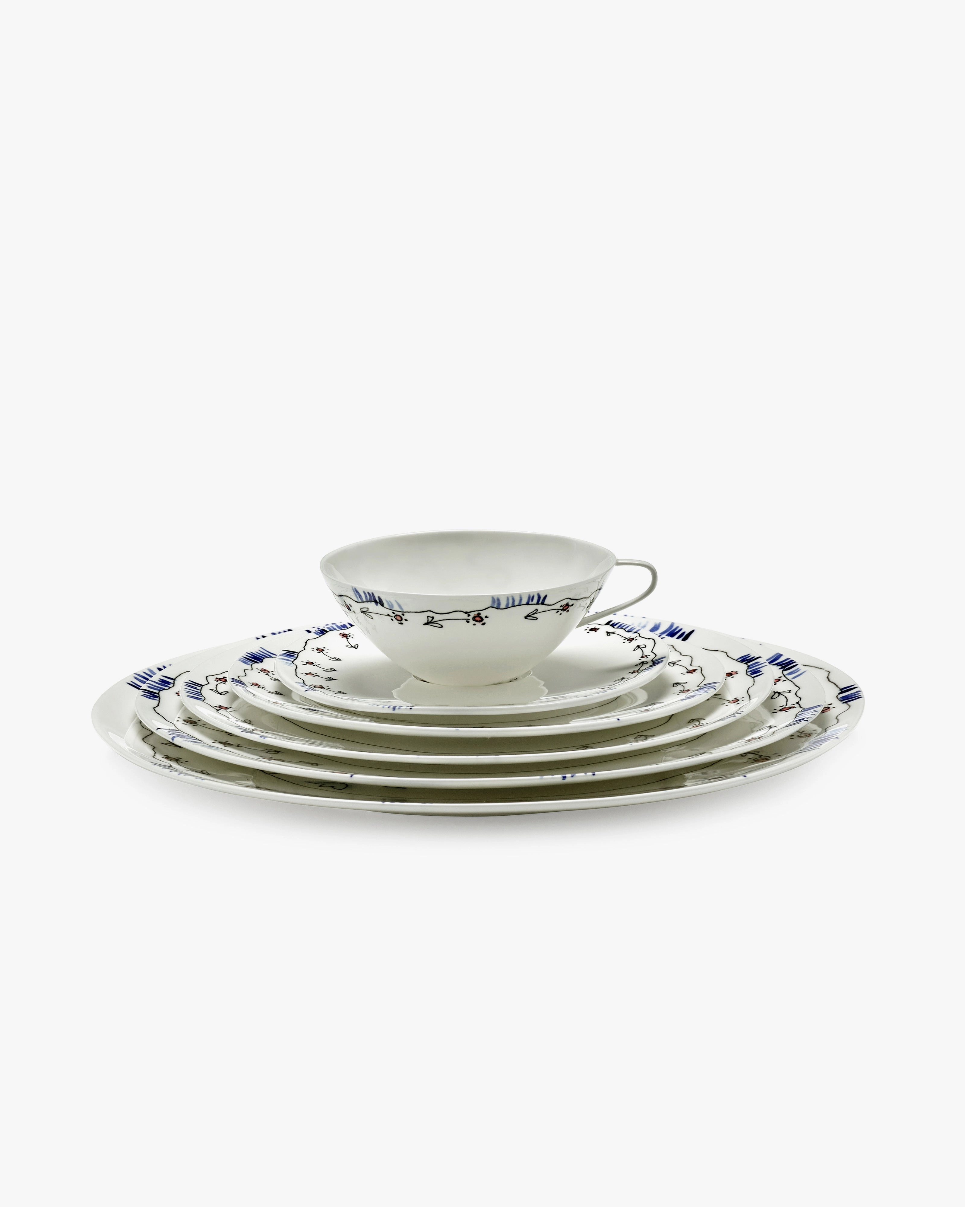 Tea cup with saucer Anemone milk Midnight Flowers
