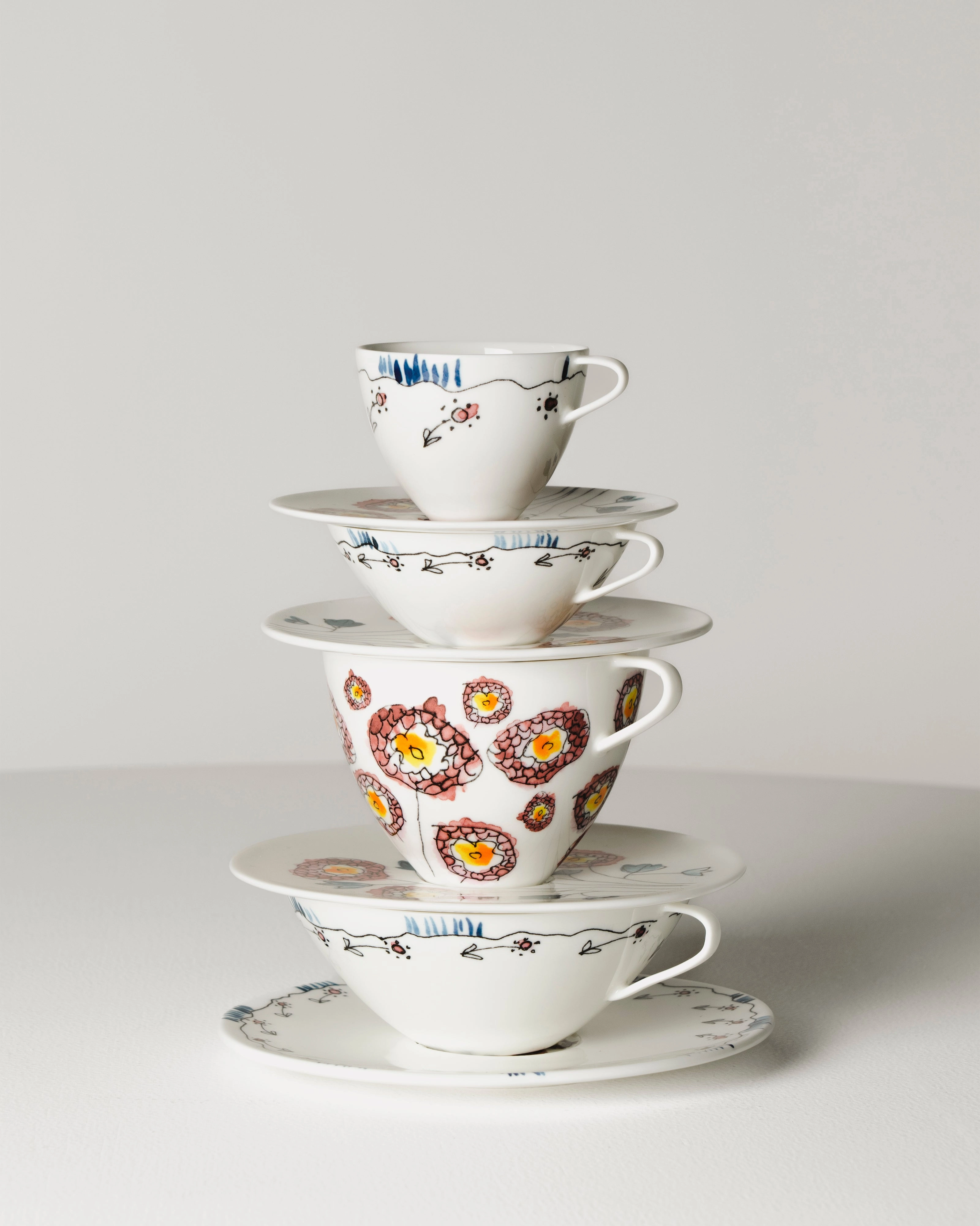 Tea cup with saucer Anemone milk Midnight Flowers