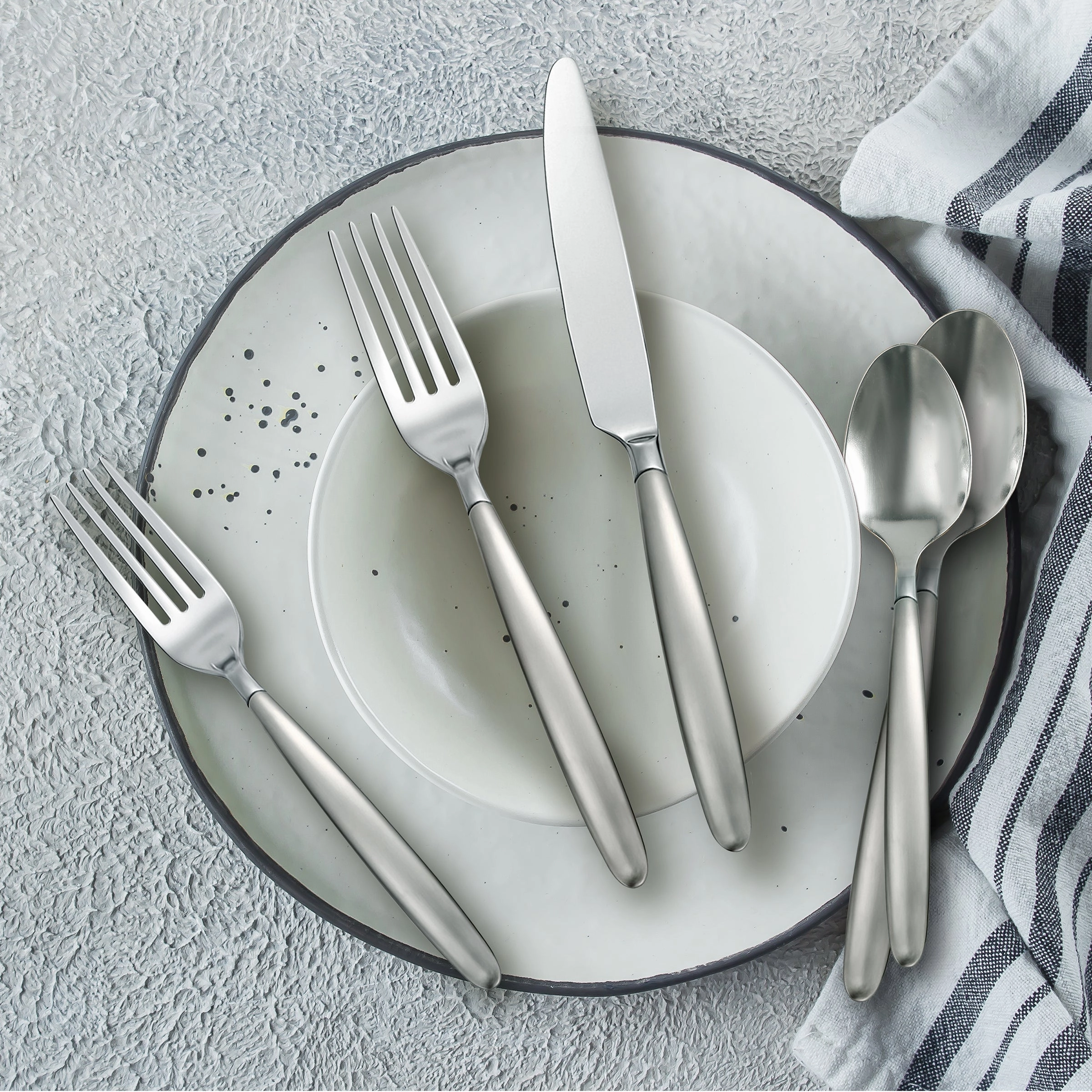 Tidal Frosted 30 Piece Flatware Kit