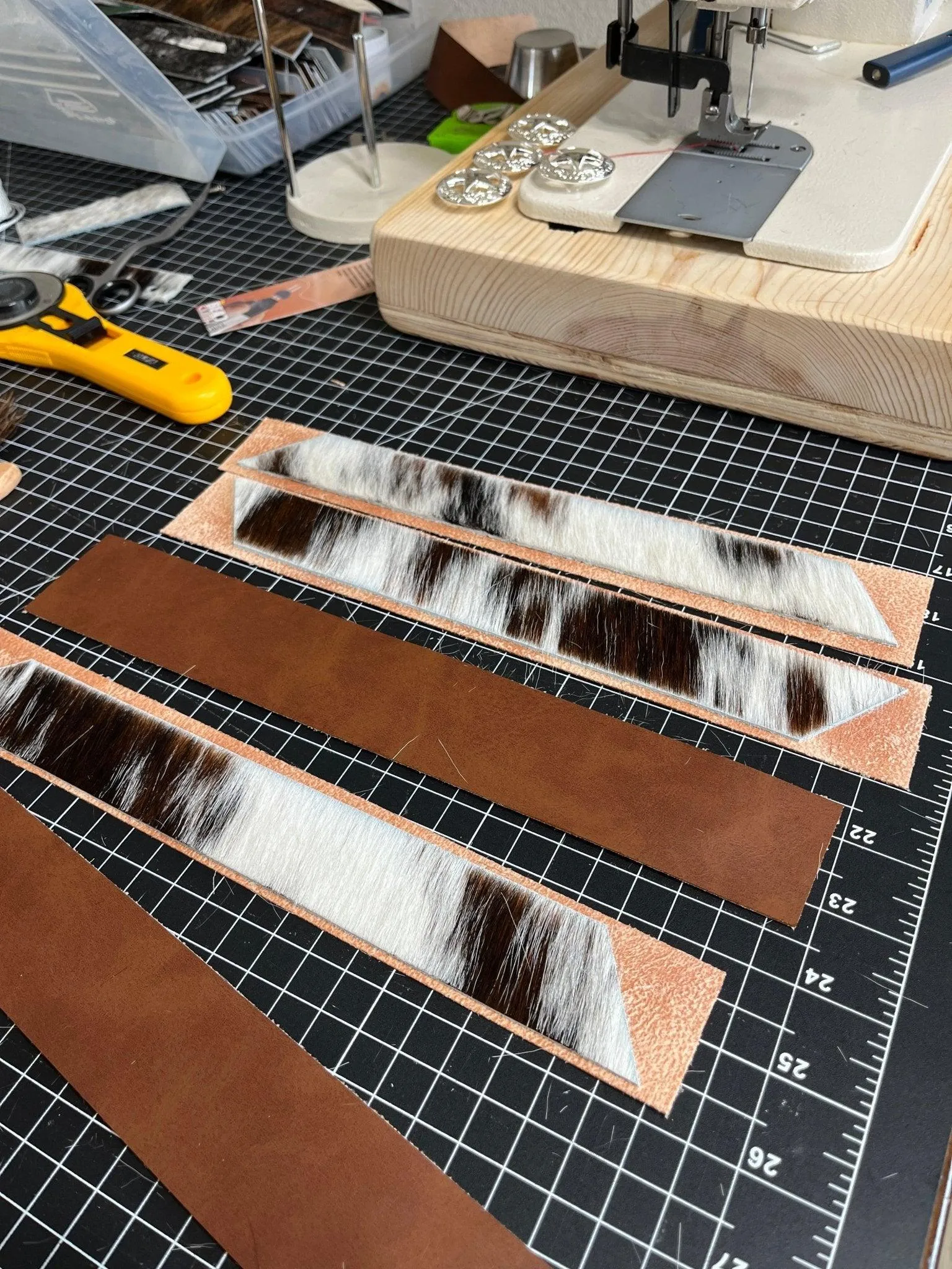Tri Color Cowhide Napkin Rings
