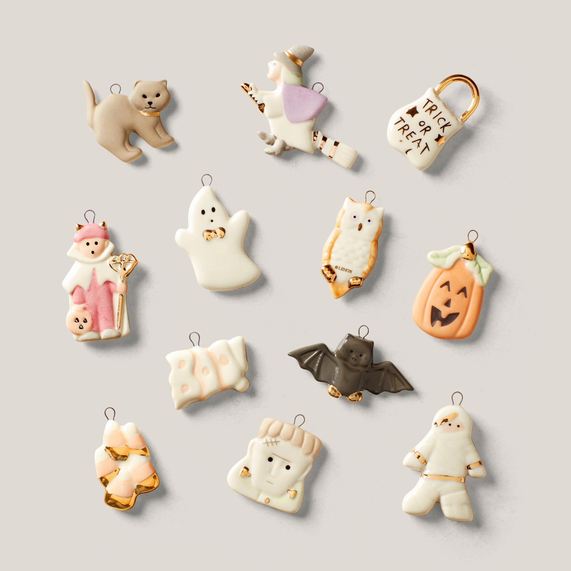 Trick or Treat 12-Piece Ornament & Tree Set