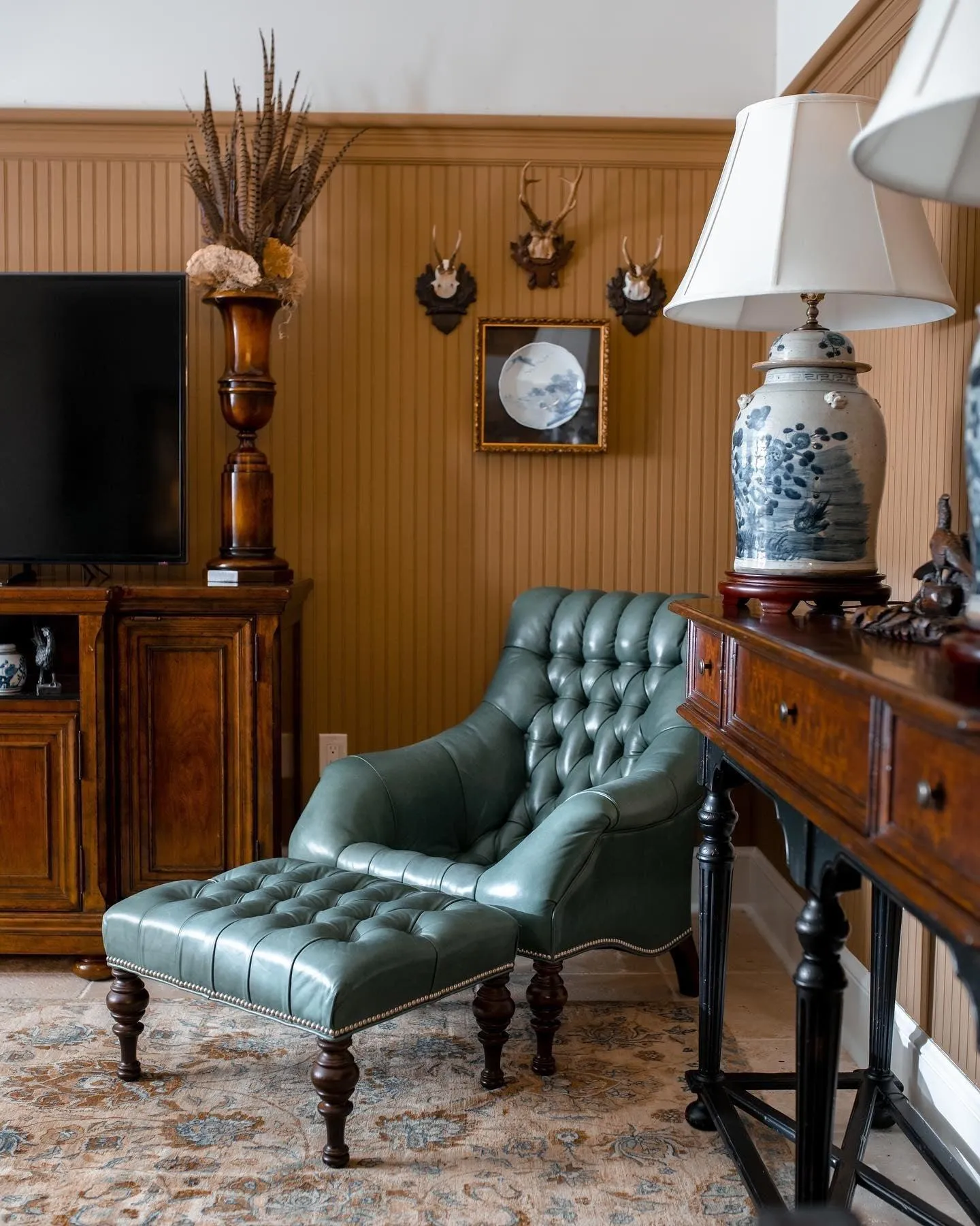 Tufted Leather Napping Chair & Ottoman