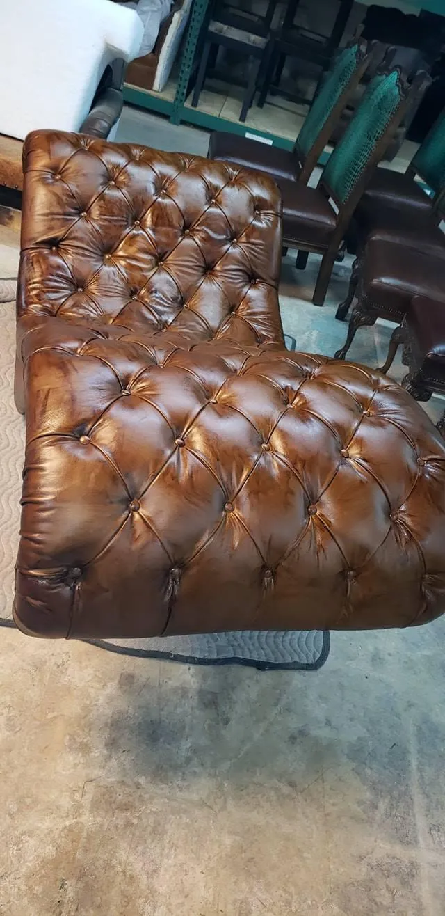 Tufted S-Chaise Lounge