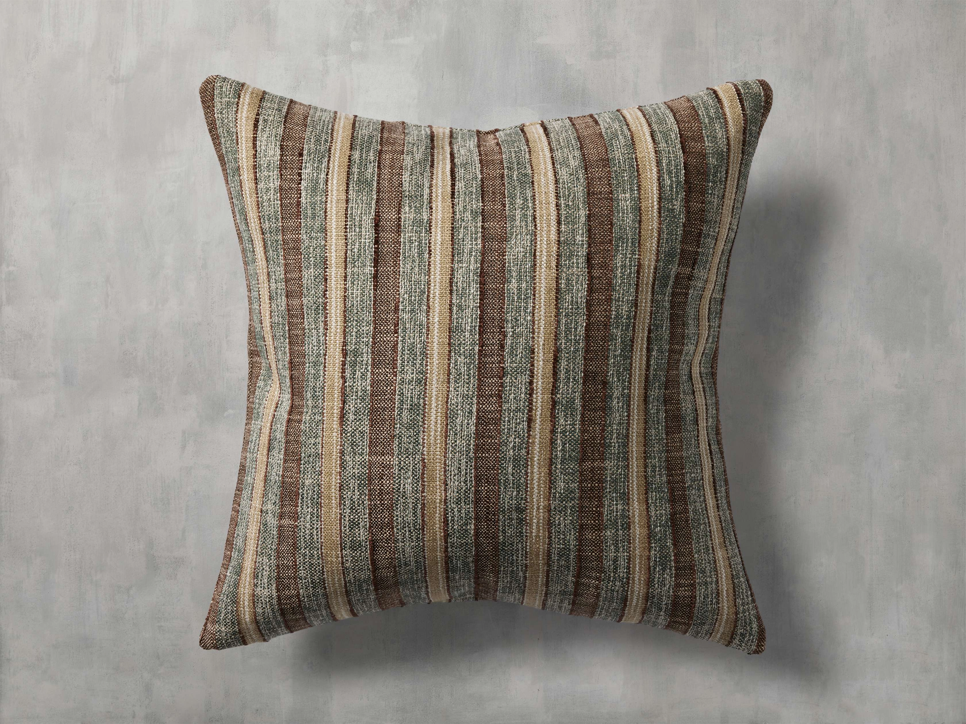 Valla Pillow