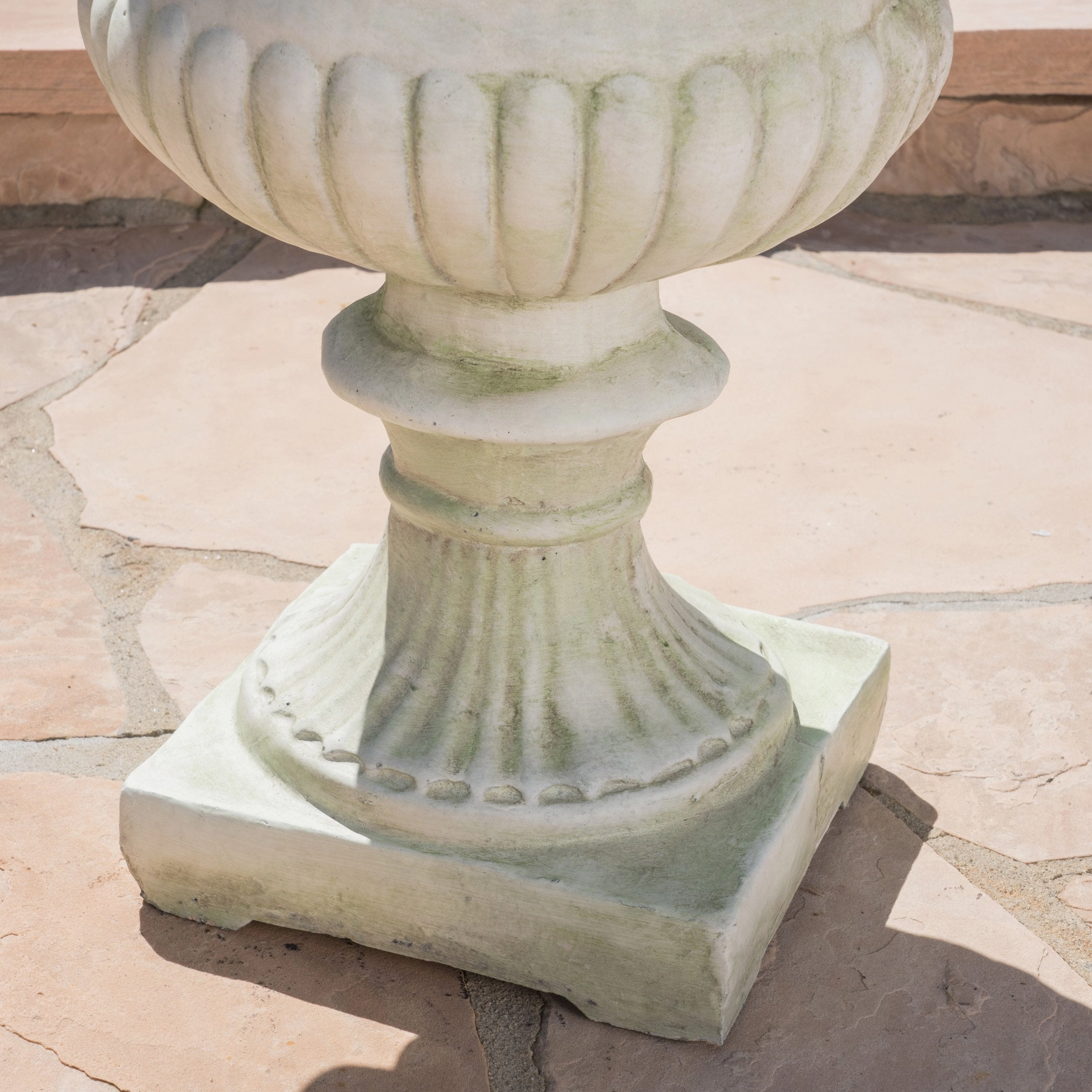 Vista Outdoor Light Weight Concrete Urn - NH760403